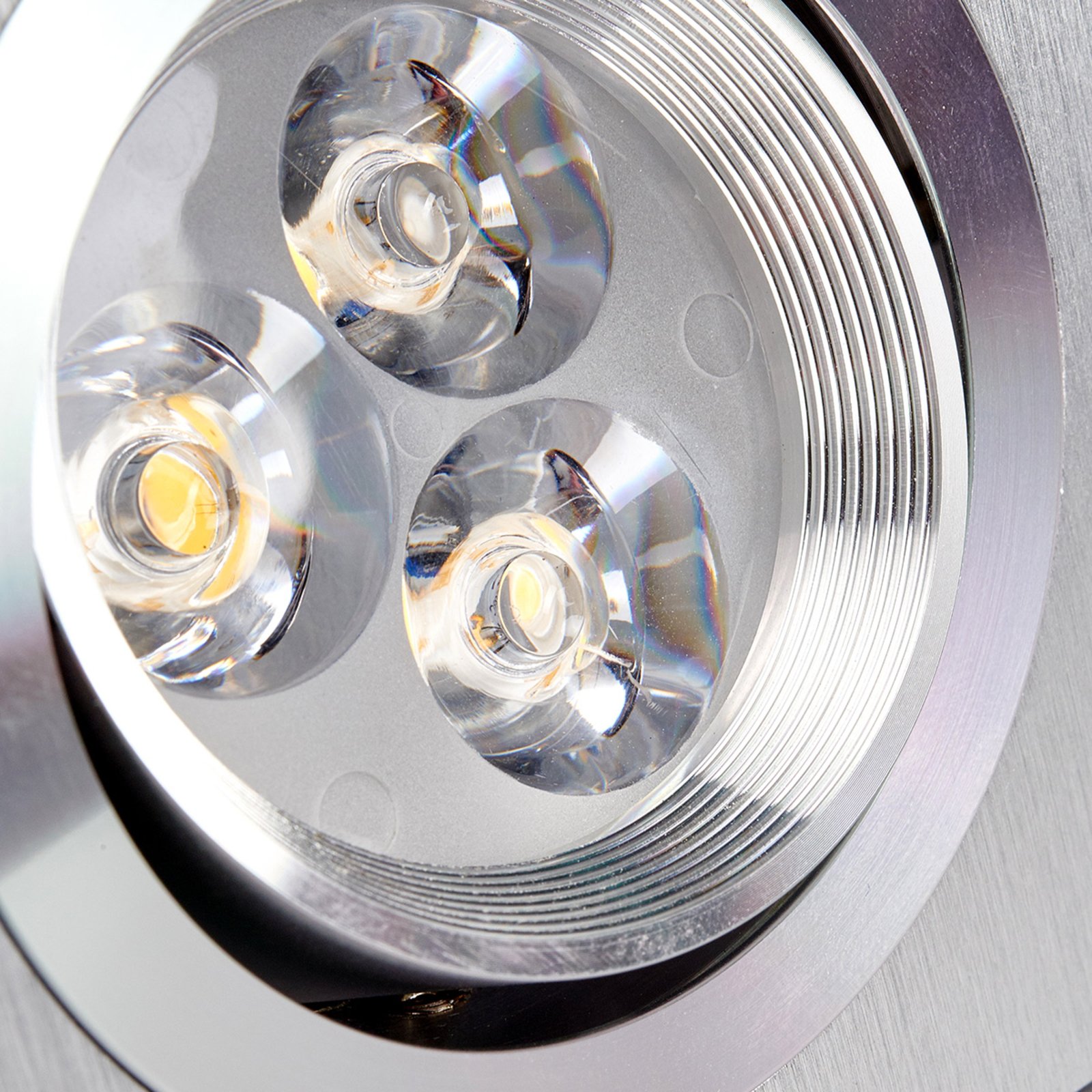 Tjark - kantig LED-inbyggnadslampa i aluminium