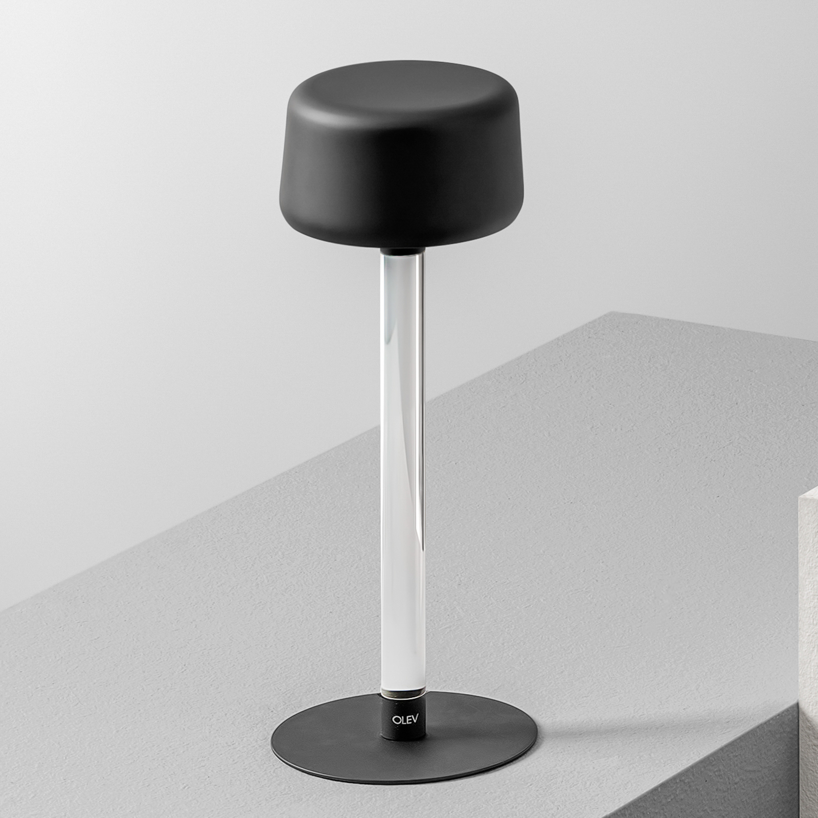 OLEV Tee -design-pöytälamppu, akku, musta