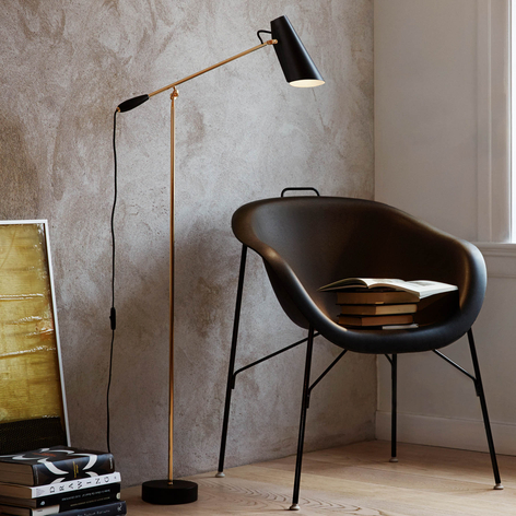 Gulvlampe Birdy i retrodesign i svart/messing