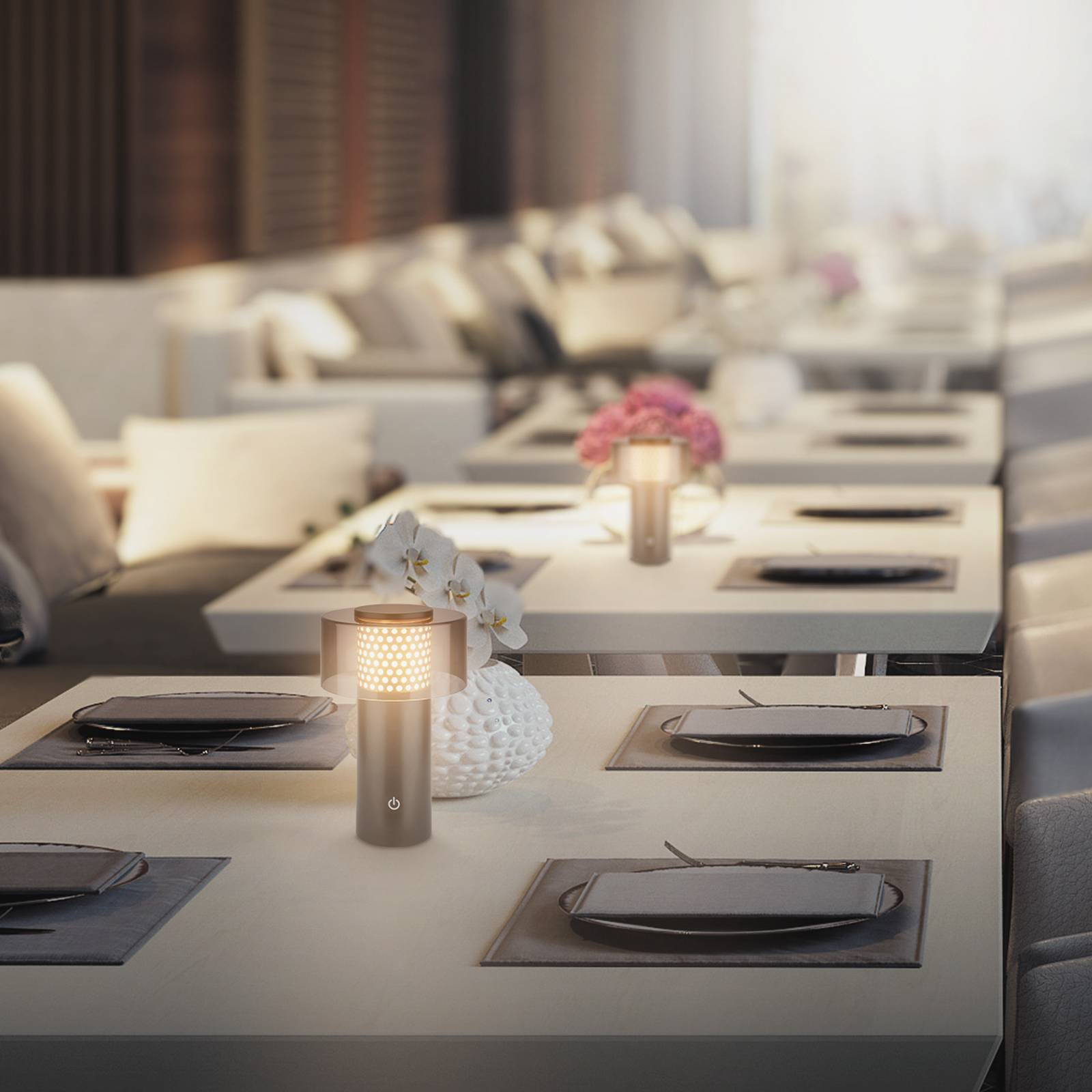 Lampa stołowa LED z akumulatorem Brilo unplugged Gila, złota/czarna 21 cm