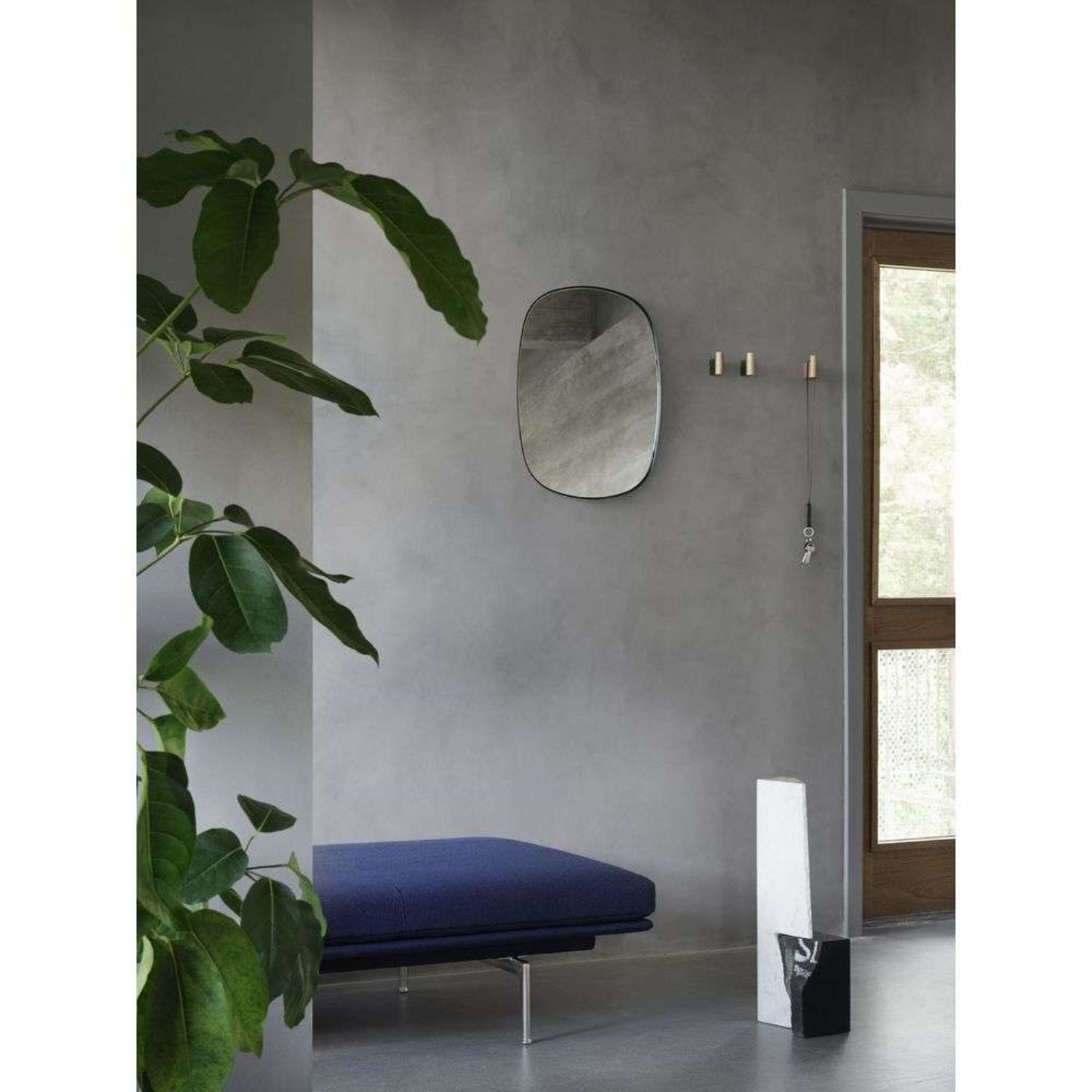 Framed Mirror Small Rose/Clear - Muuto