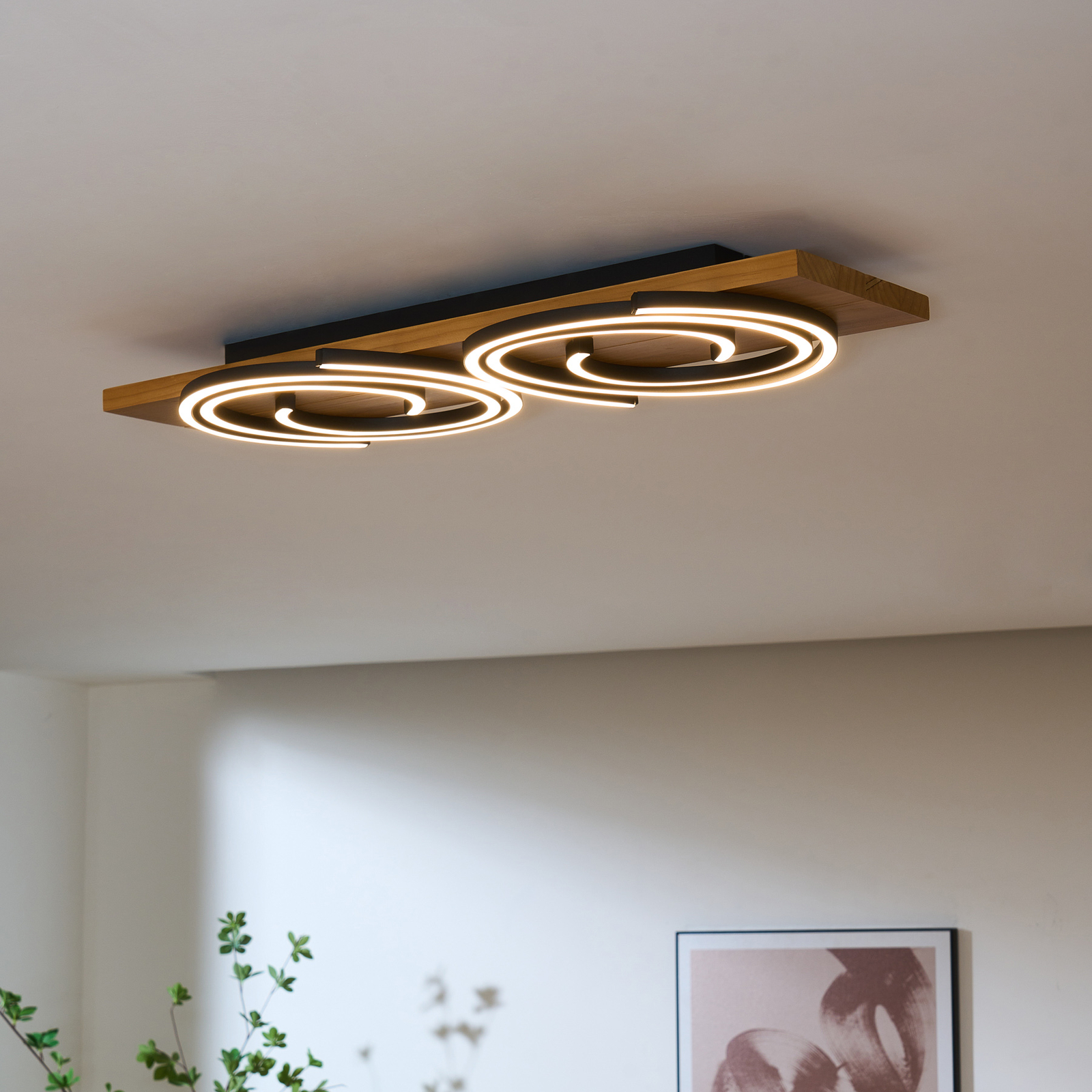 Plafonnier LED Rifia, brun, longueur 70 cm, à 2 lampes. bois
