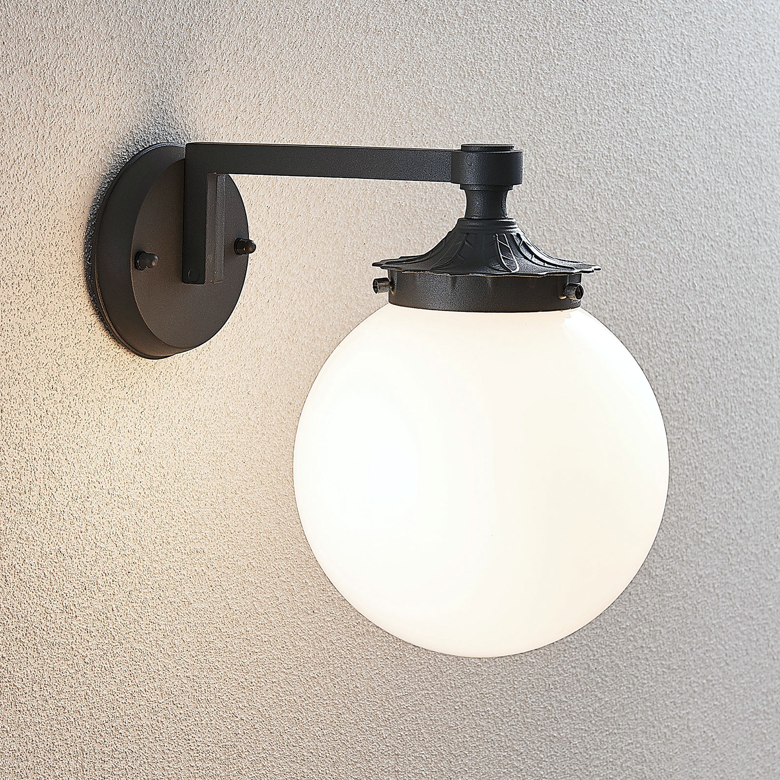 Lindby Elyesa spherical outdoor wall light, glass, aluminium, E27, 60 W, energy efficiency: A++, W: 20 cm, H: 30 cm