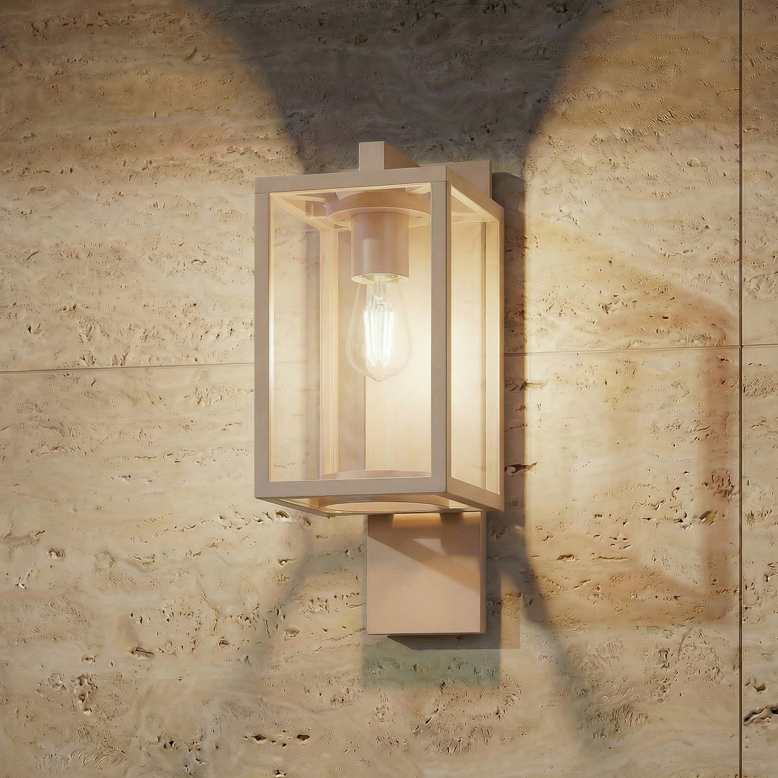 Lucande Außenwandleuchte Ferda, Fassung unten, beige, IP44