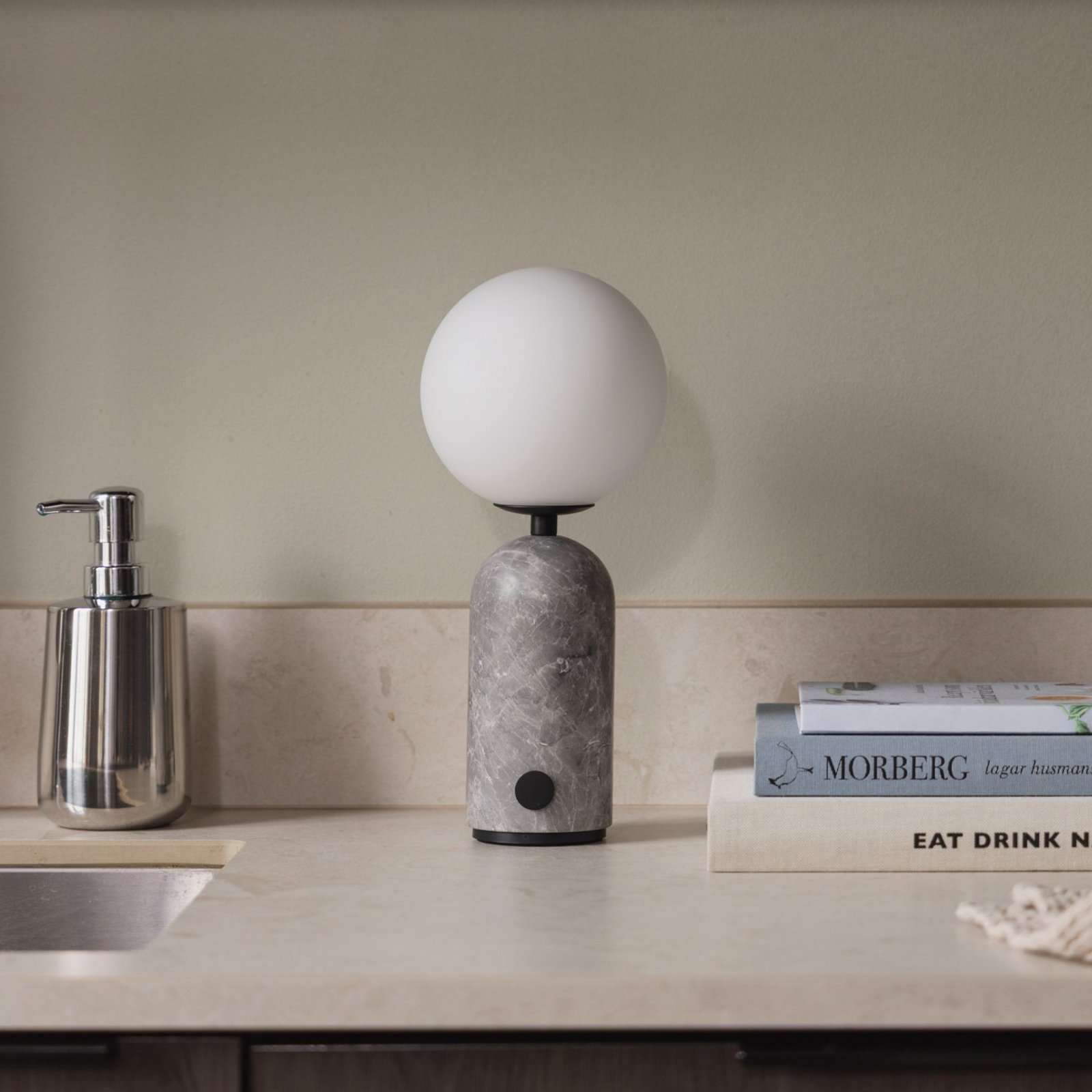 Globen Lighting Akku-Tischleuchte Torrano, Marmor grau