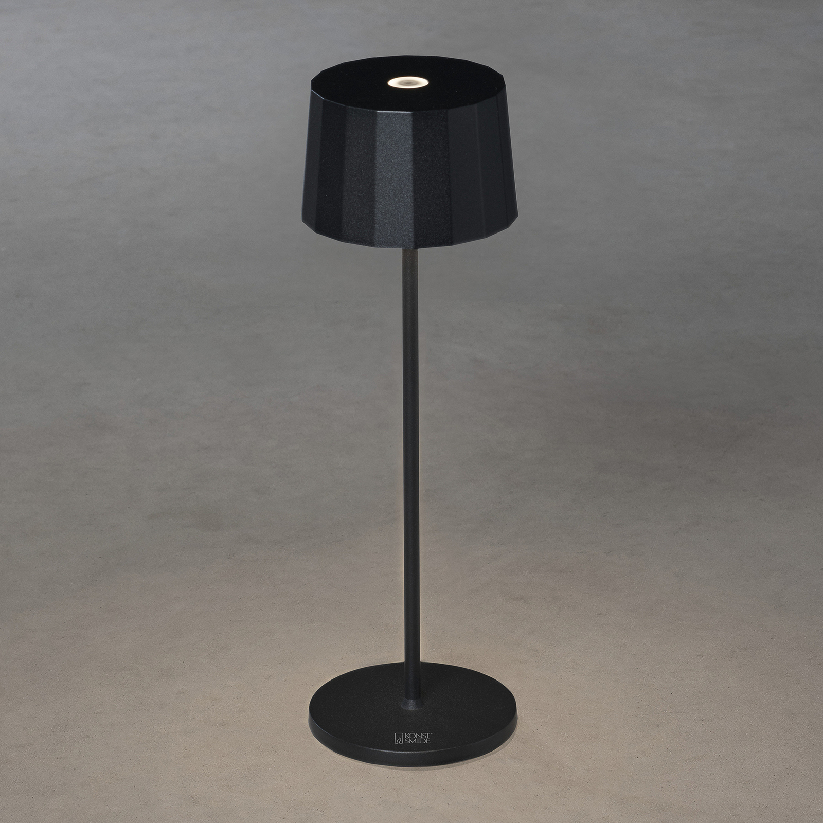LED настолна лампа Positano за външна употреба, черна