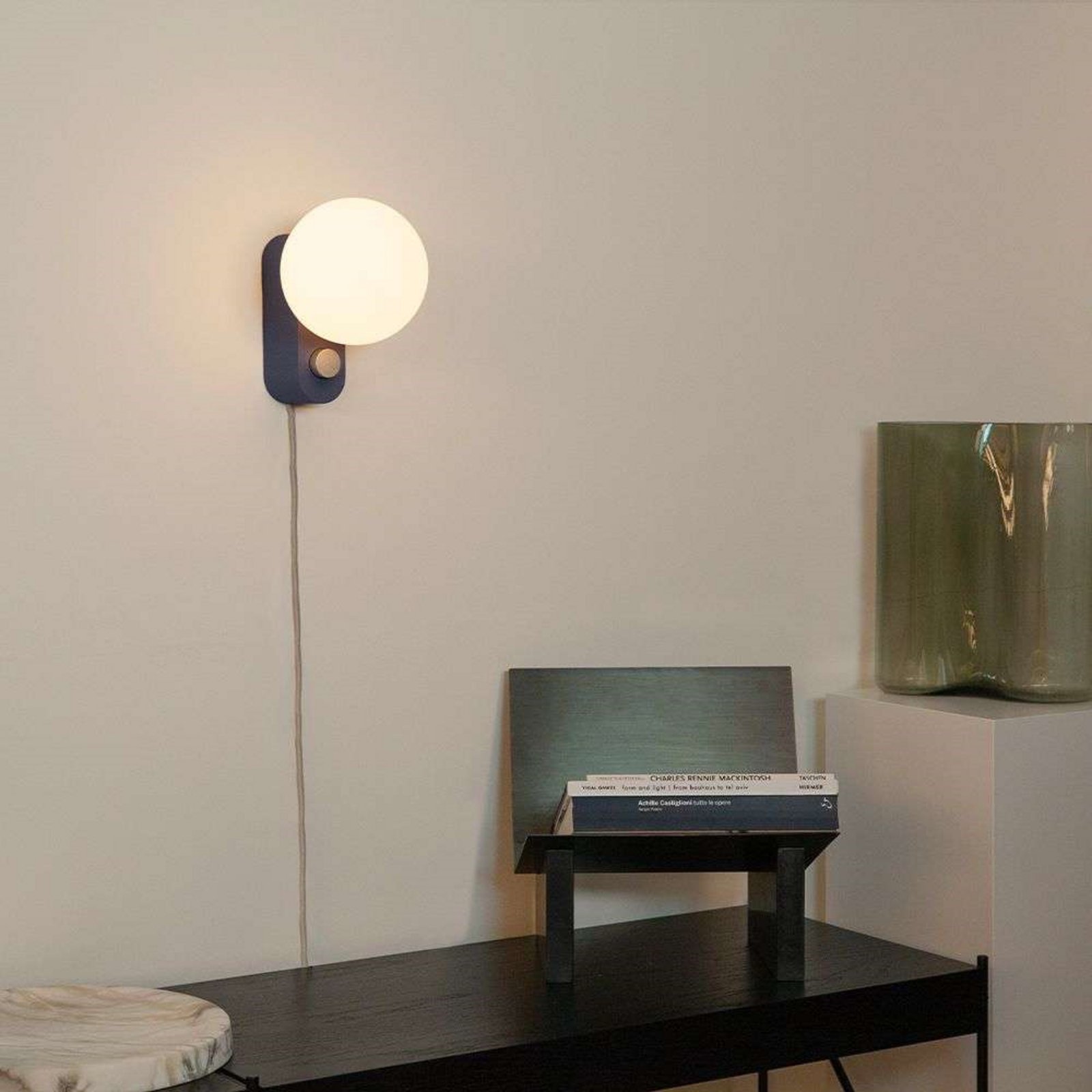 Alumina Bordslampa Sapphire w/Sphere IV - Tala