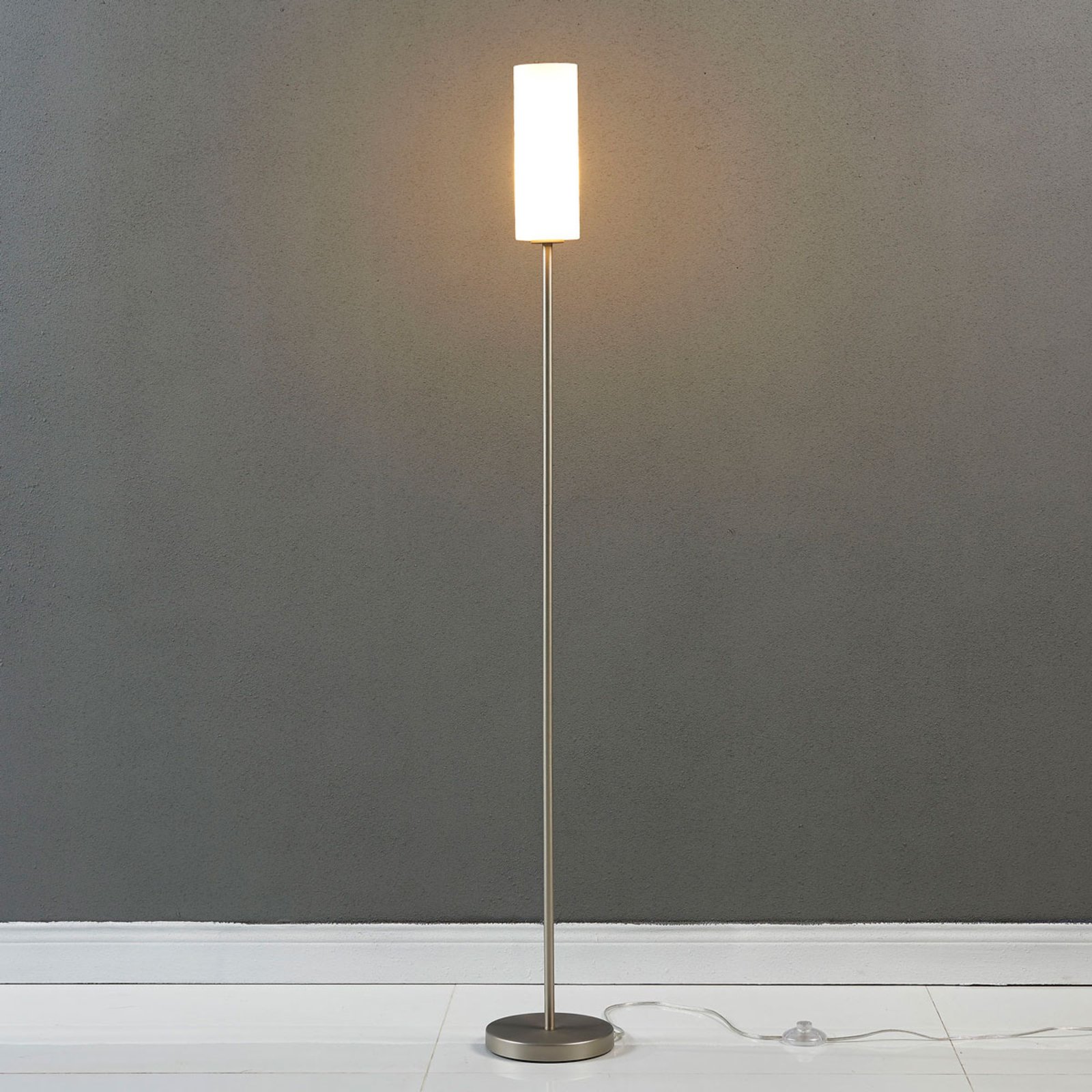 Vinsta Stojací Lampa Opal White/Satin Nickel - Lindby