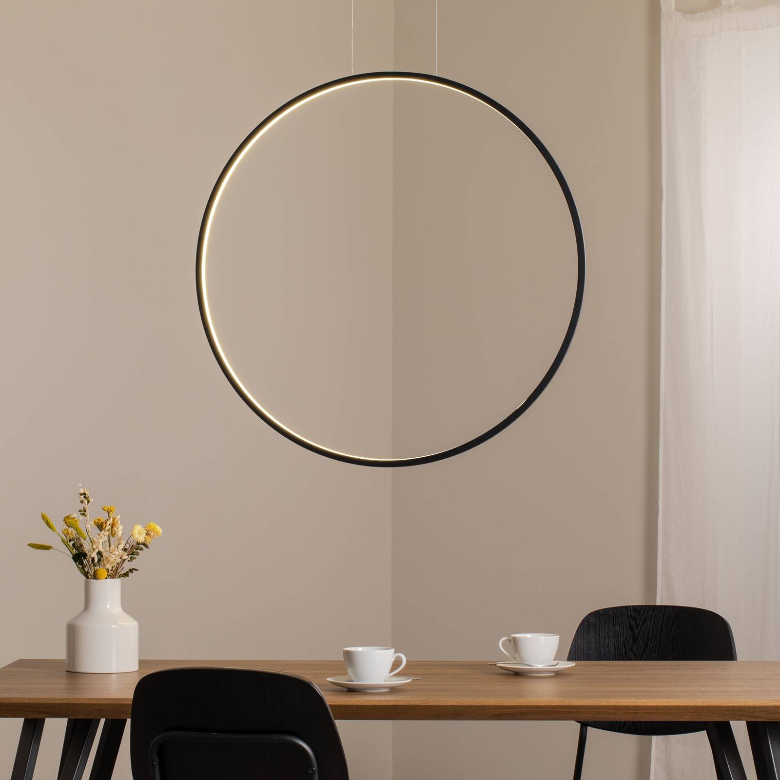 LED-Hängeleuchte Saturno vertikal, schwarz, Ø 80 cm, Metall günstig online kaufen