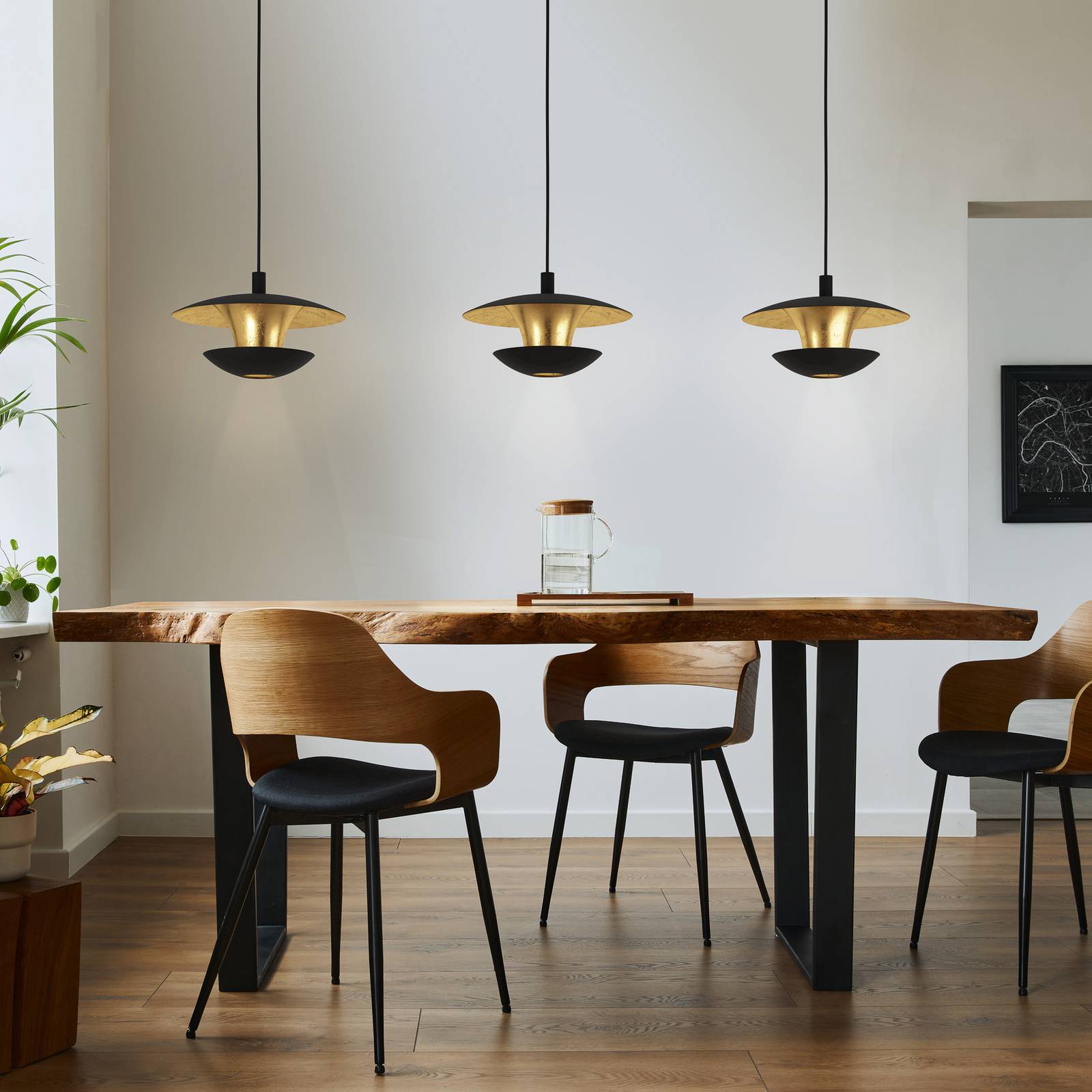 LED-Hängeleuchte Nuvano, dreiflammig, schwarz/gold günstig online kaufen