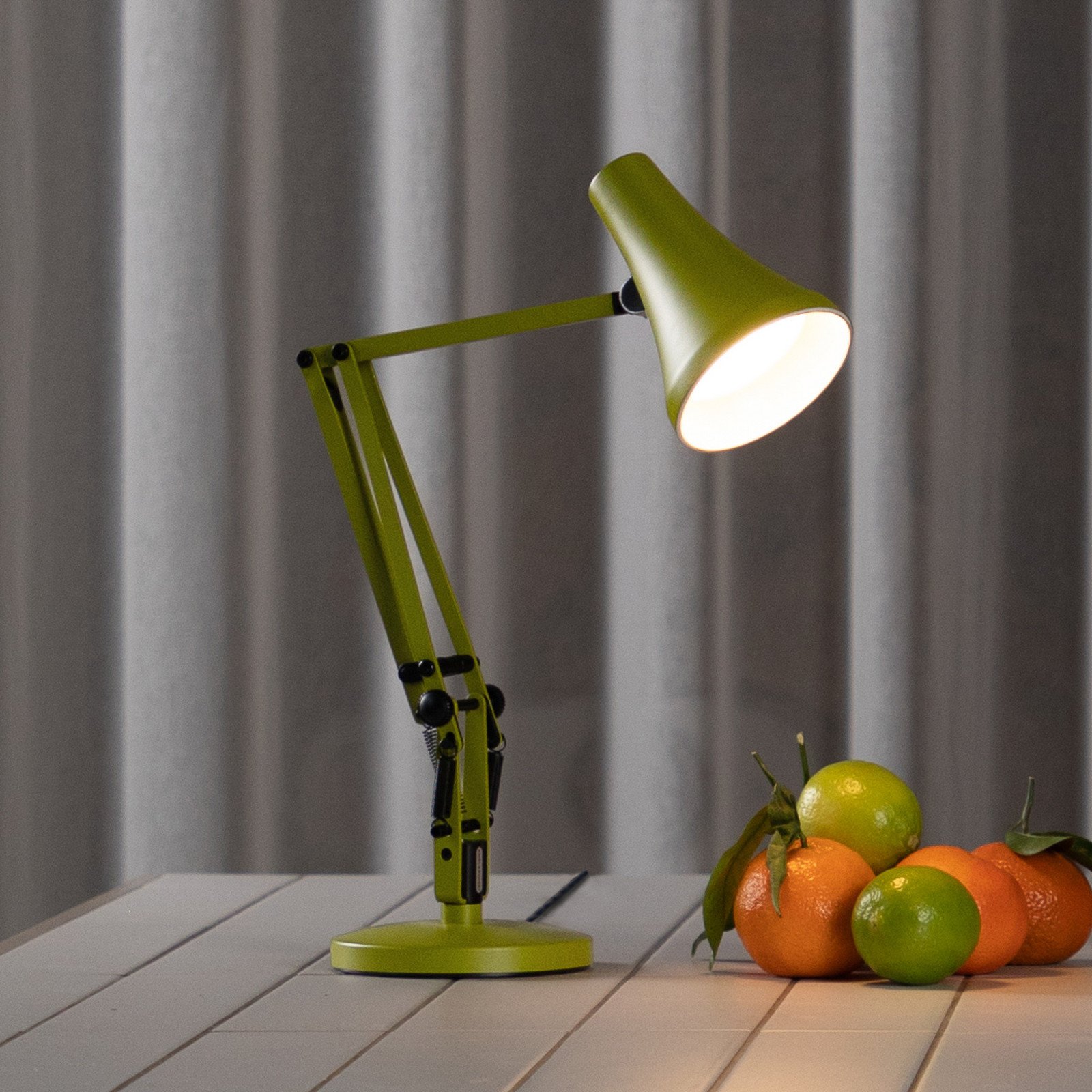 Lampa de masă LED Anglepoise 90 MINI MINI VIVID verde USB - Studiu / Birou - Design industrial - verde avocado - Metal