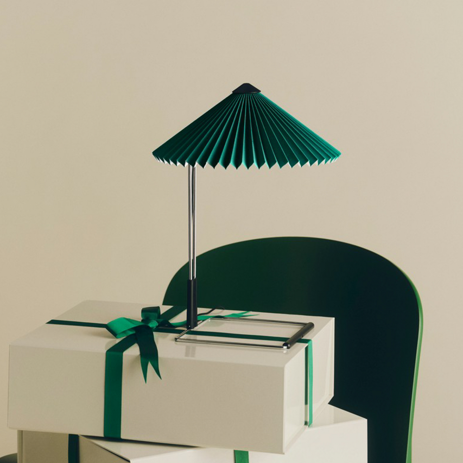 Matin LED table lamp, green/steel, height 38 cm - HAY