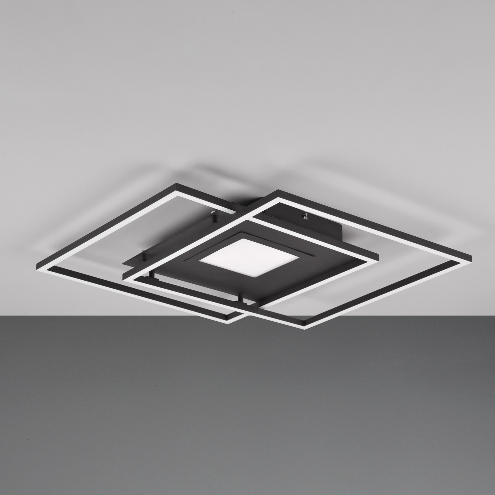 LED plafondlamp Via CCT dimbaar afstandsbed. zwart
