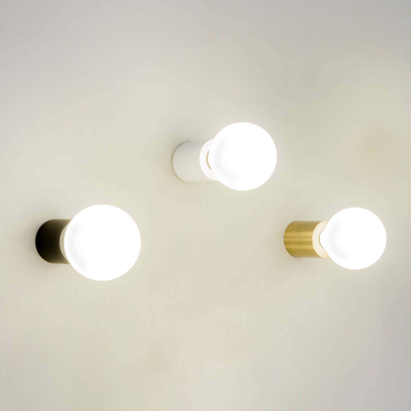 Ten - minimalist wall light, satin gold