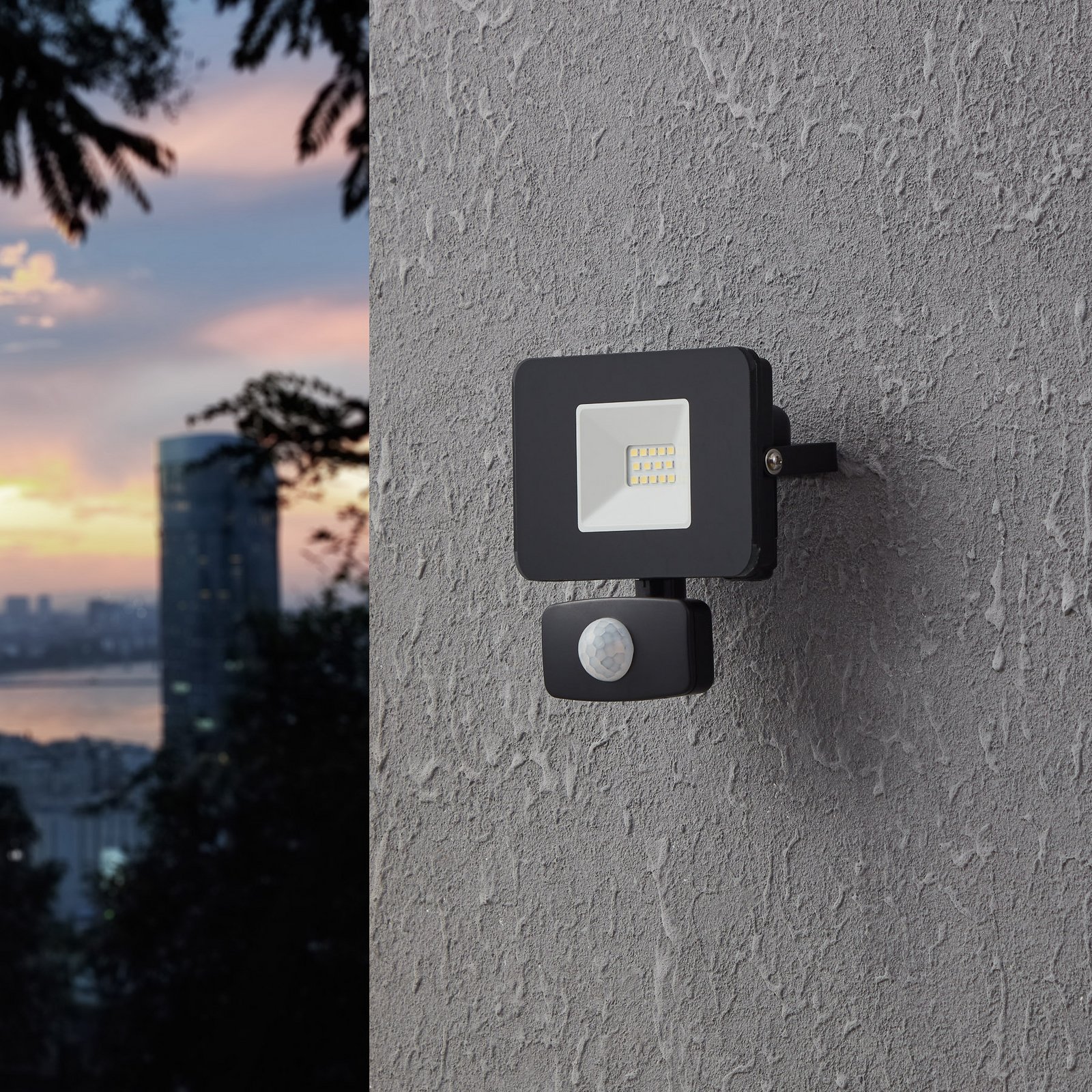 Reflektor zewnętrzny LED Faedo 3 z czujnikiem, 10W