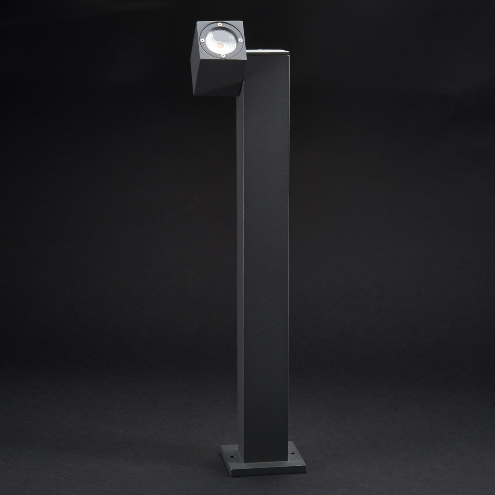 Lorik LED-gatelampe med justerbart hode