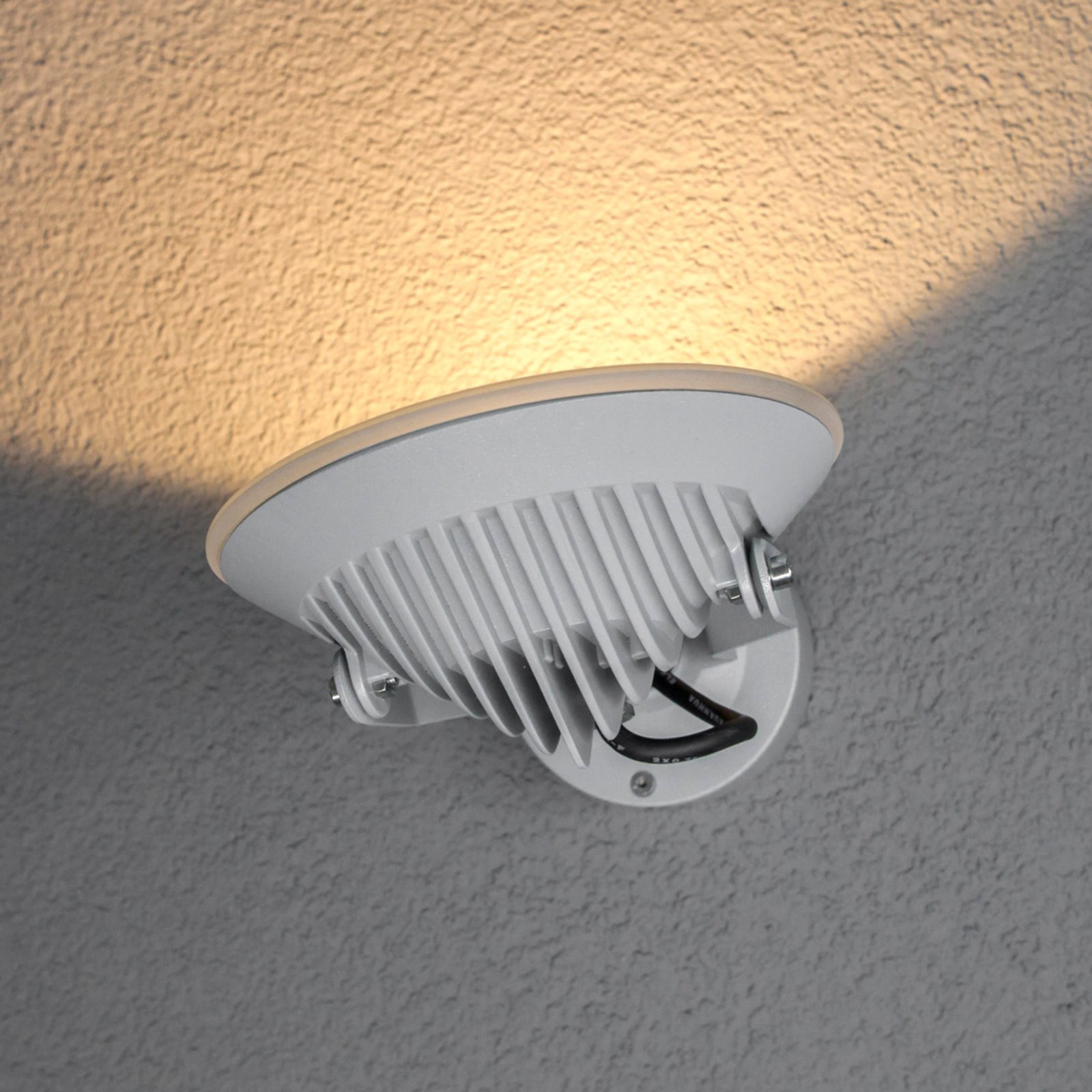 Allsidig LED utevegglampe Skade | Lampegiganten.no Strålende vakker utendørs MANI vegglampe | Lampegiganten.no