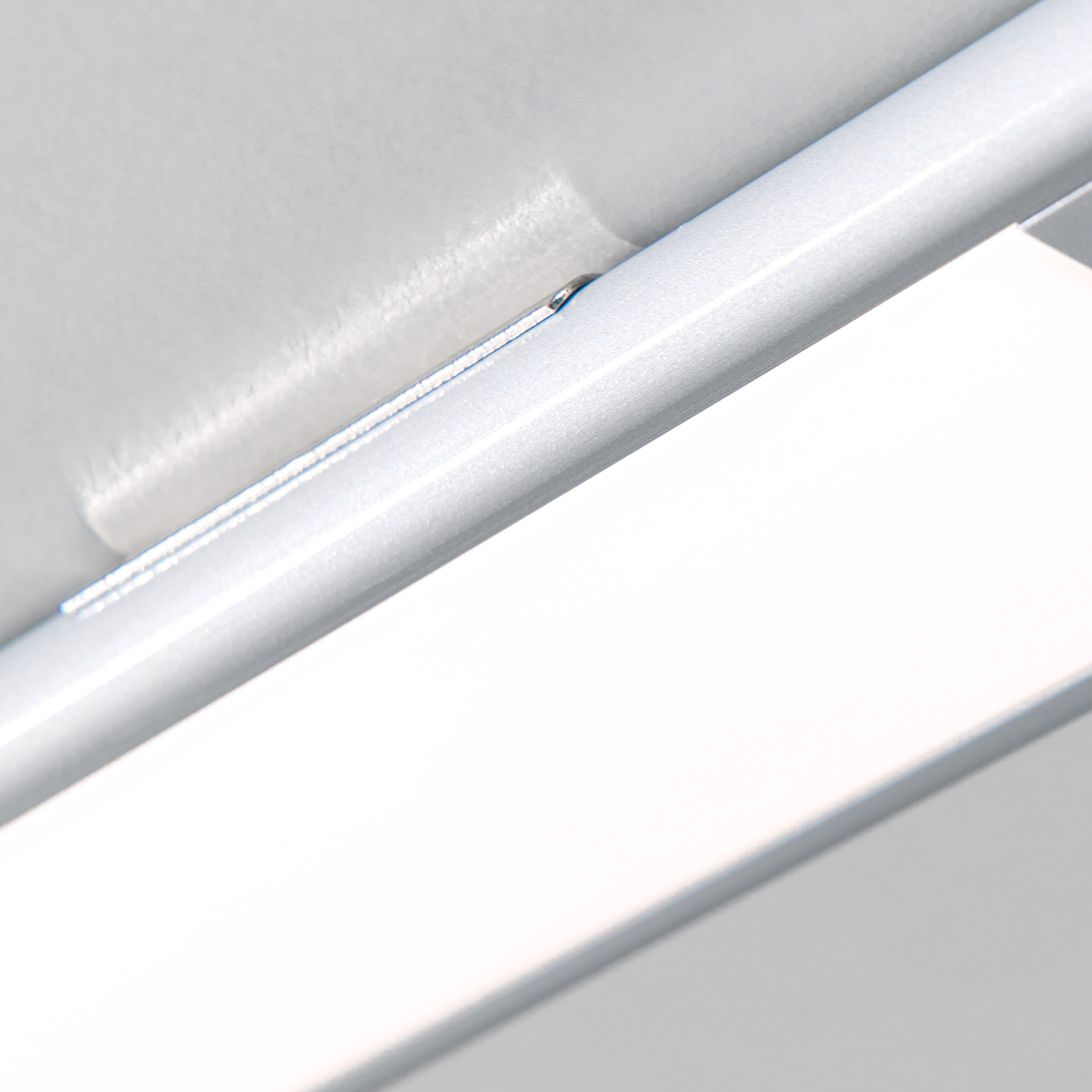 LED svietidlo Norman batéria snímač USB strieborná