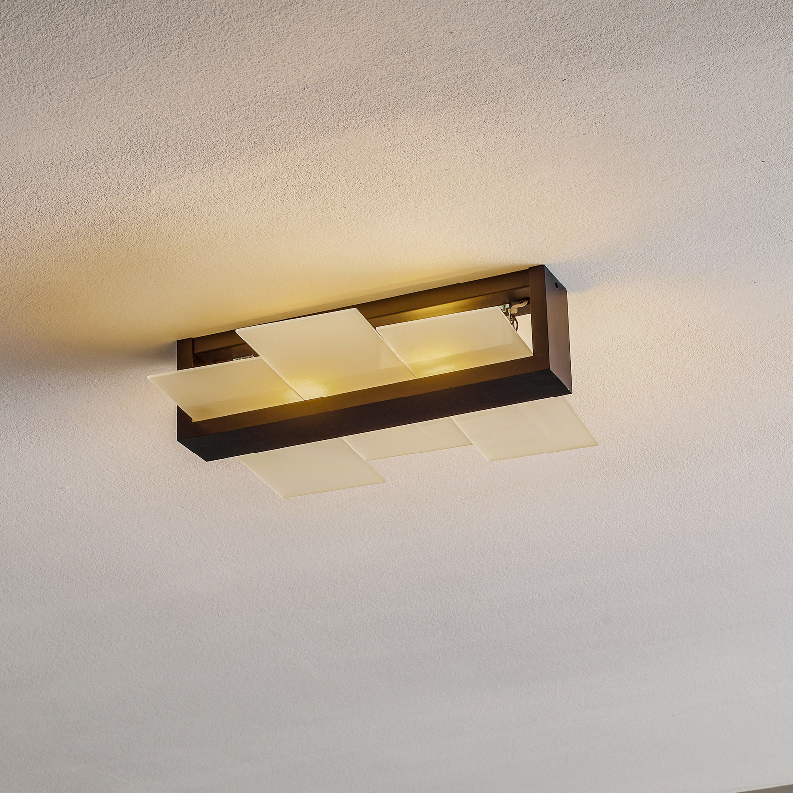 Lampa sufitowa Shifted 2, szkło i drewno wenge
