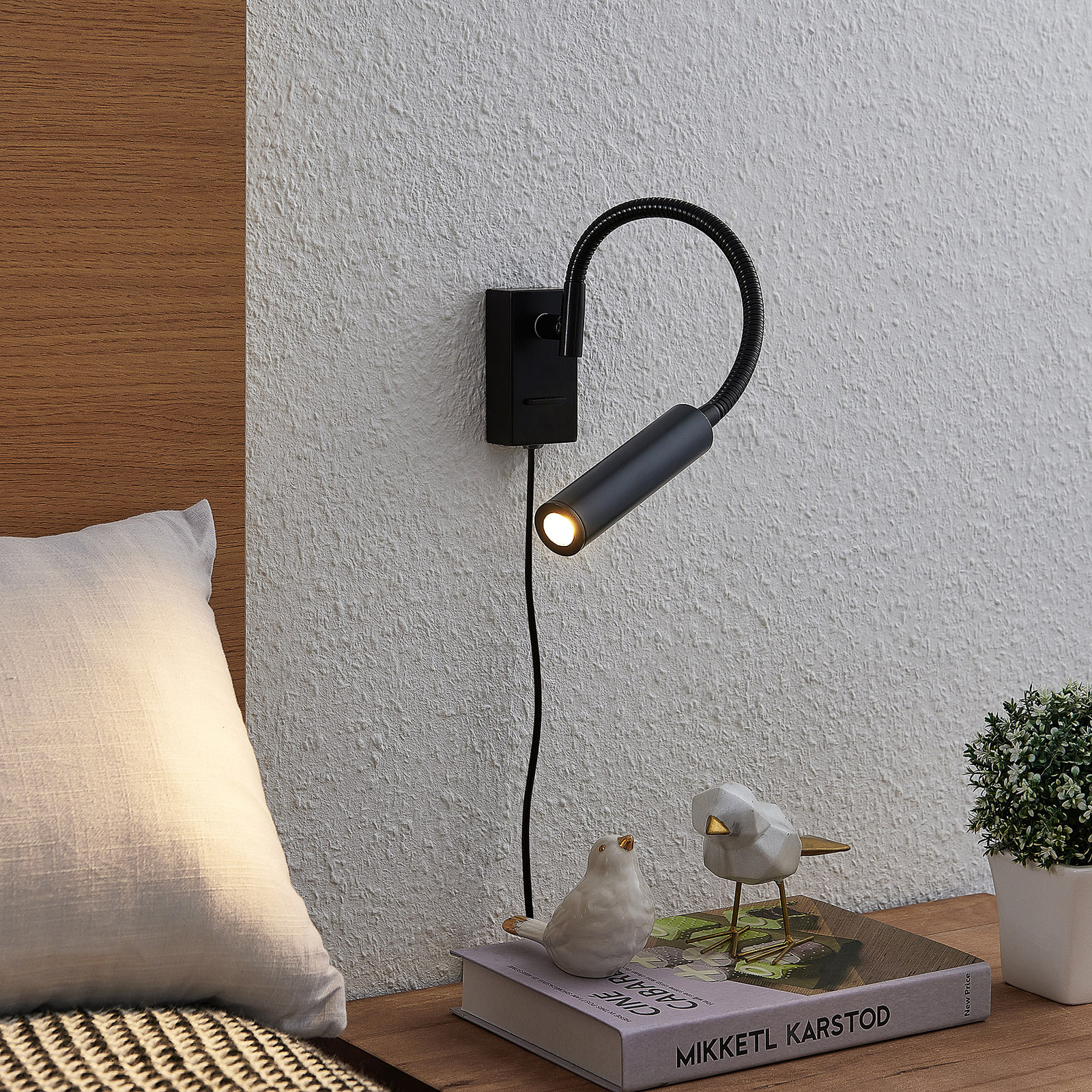 Lucande Anaella LED fali lámpa, fekete, 47 cm