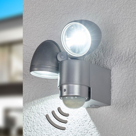 Zweiflammiger LED-Außenwandstrahler Radial