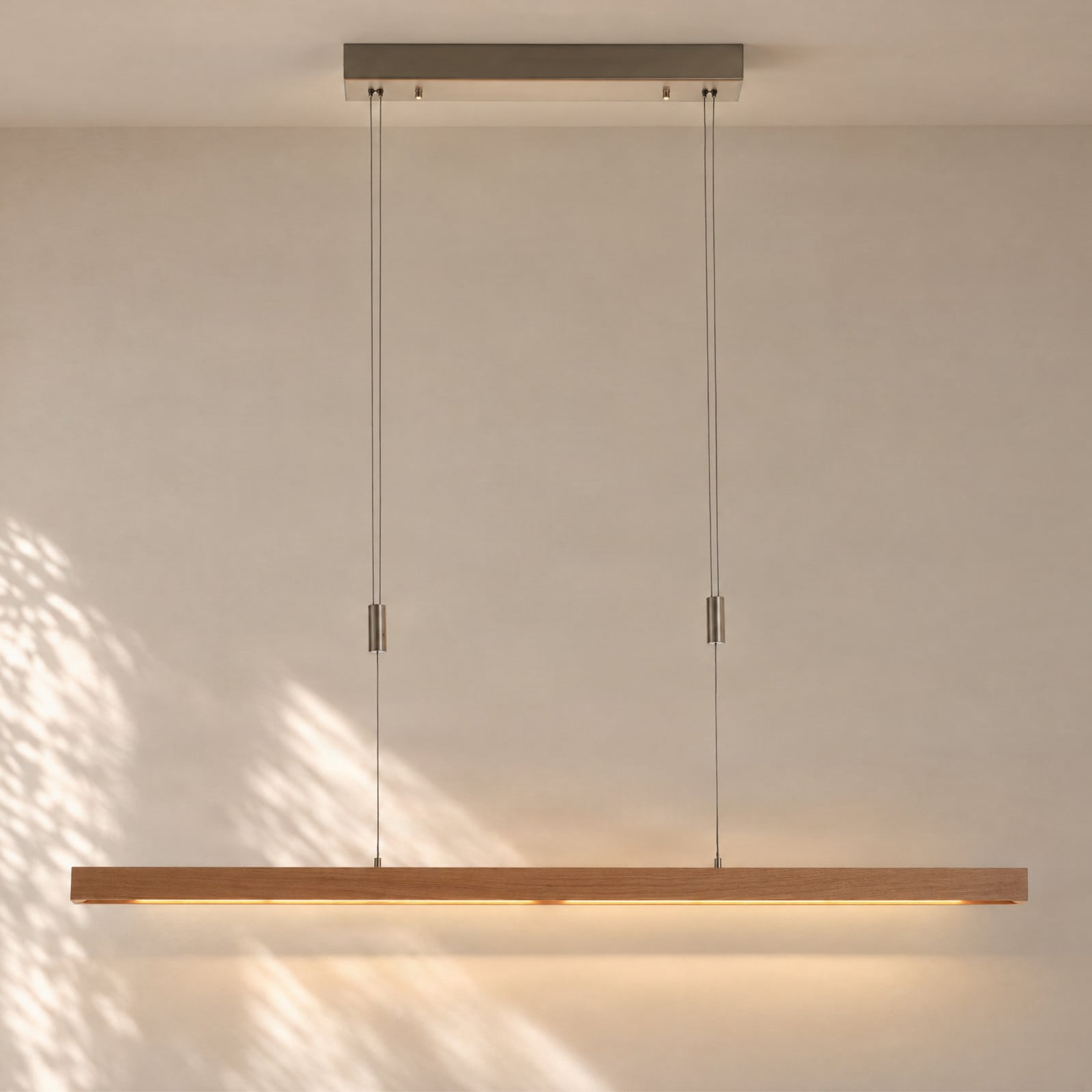Quitani LED висяща лампа Nora, естествен дъб, дължина 118 cm