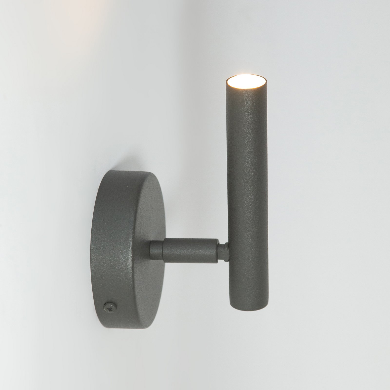 Sopel wall light, olive green, 1-bulb, steel, height 15 cm