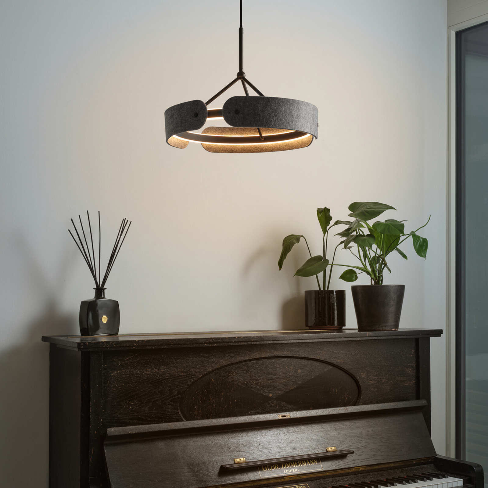 OSRAM LED-Hängelampe Decor Curve Felt, grau, Filz, 3.000 K