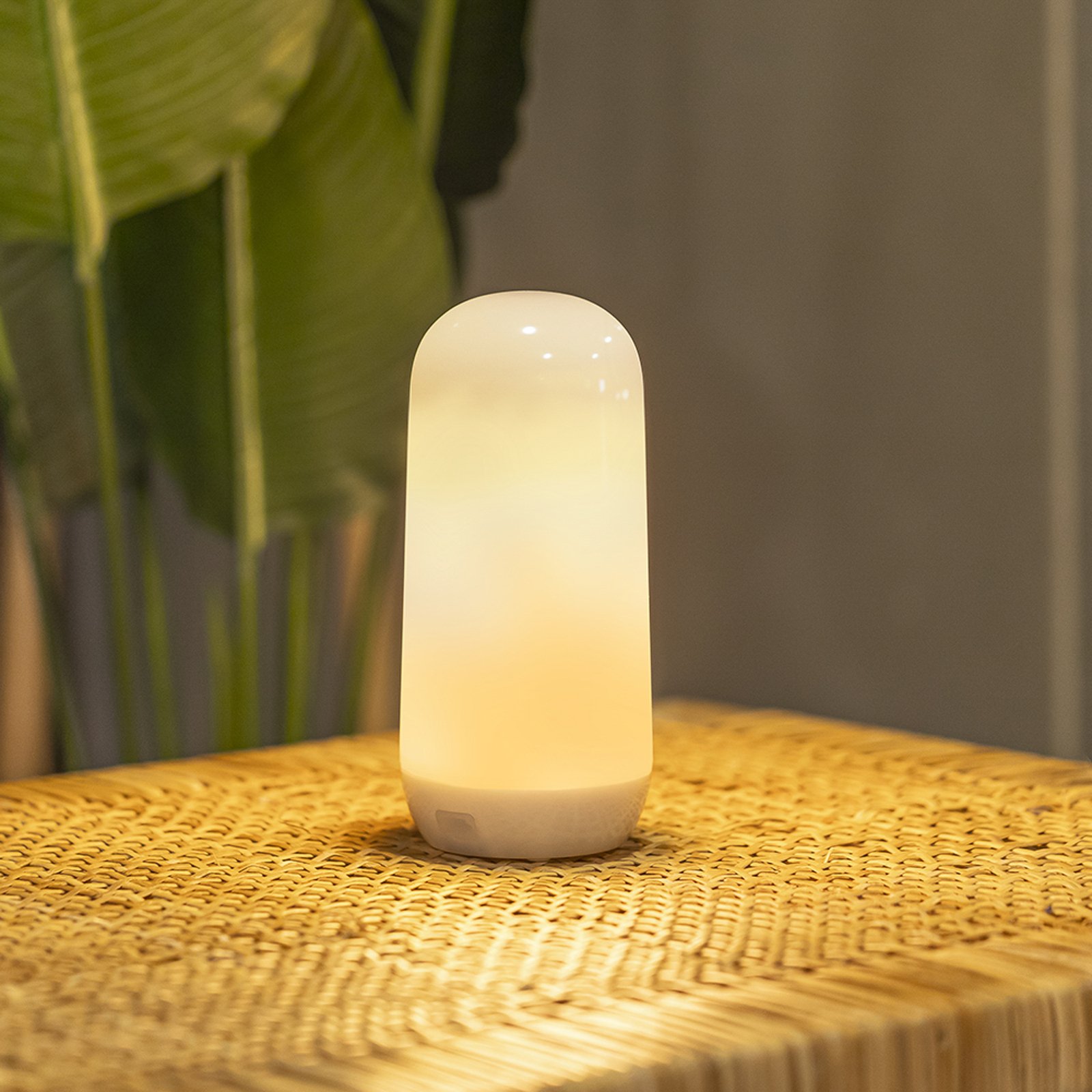 Newgarden Candy LED table lamp with a flame effect