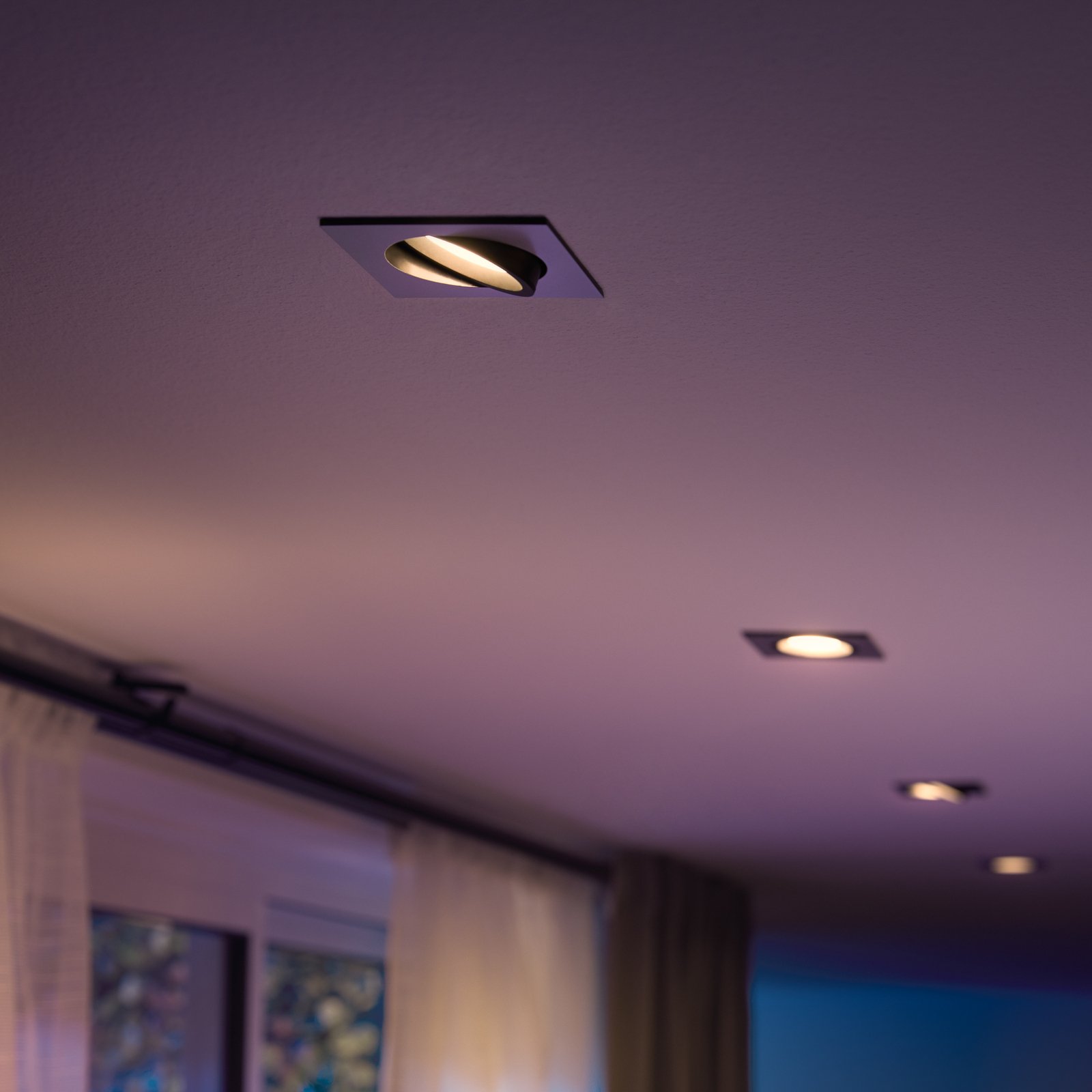 Philips Hue Centura LED-inbyggnadsspot kantig alu