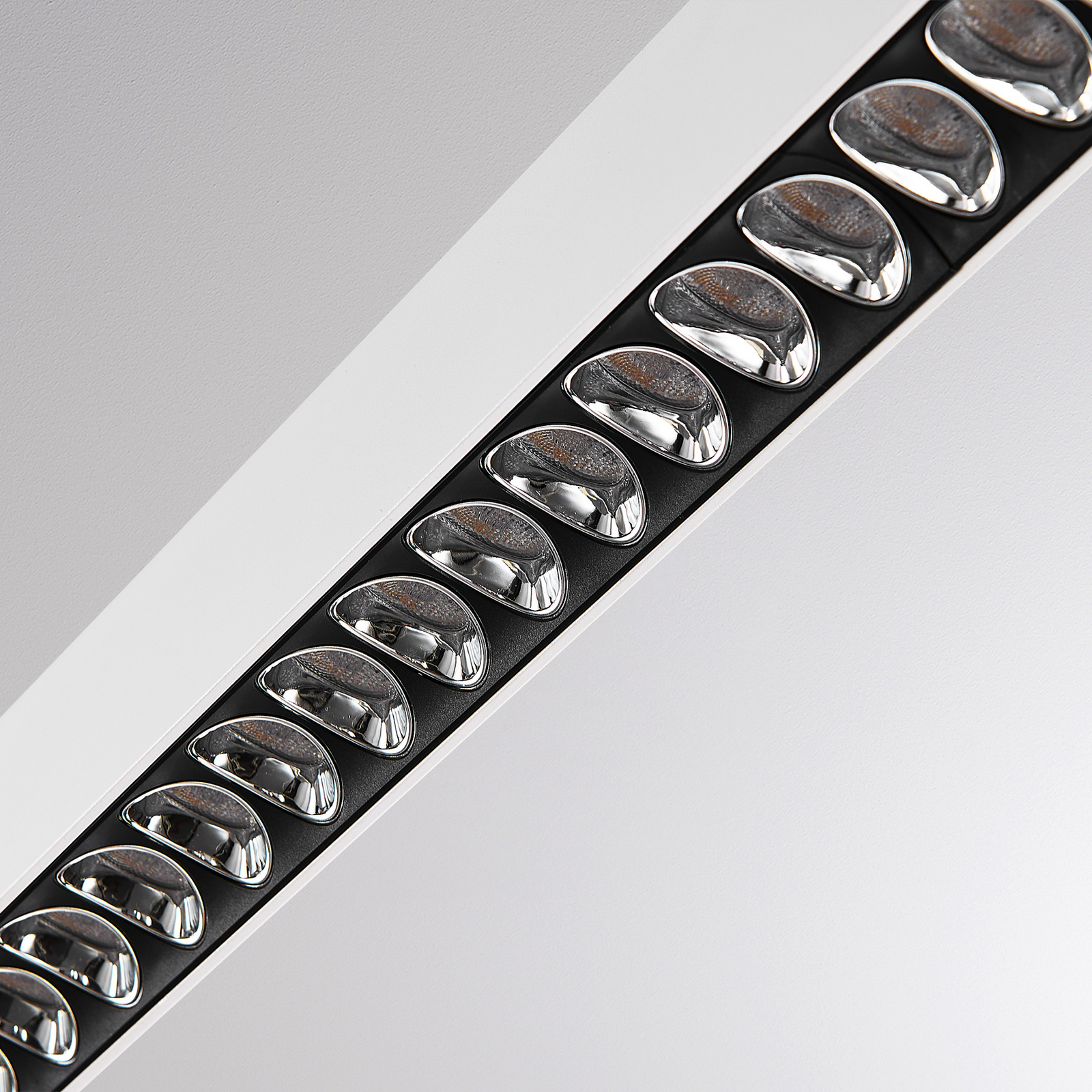 LED-riippvalgusti PERFORA PROLINE XL, valge, 159 cm, DALI üles/alla