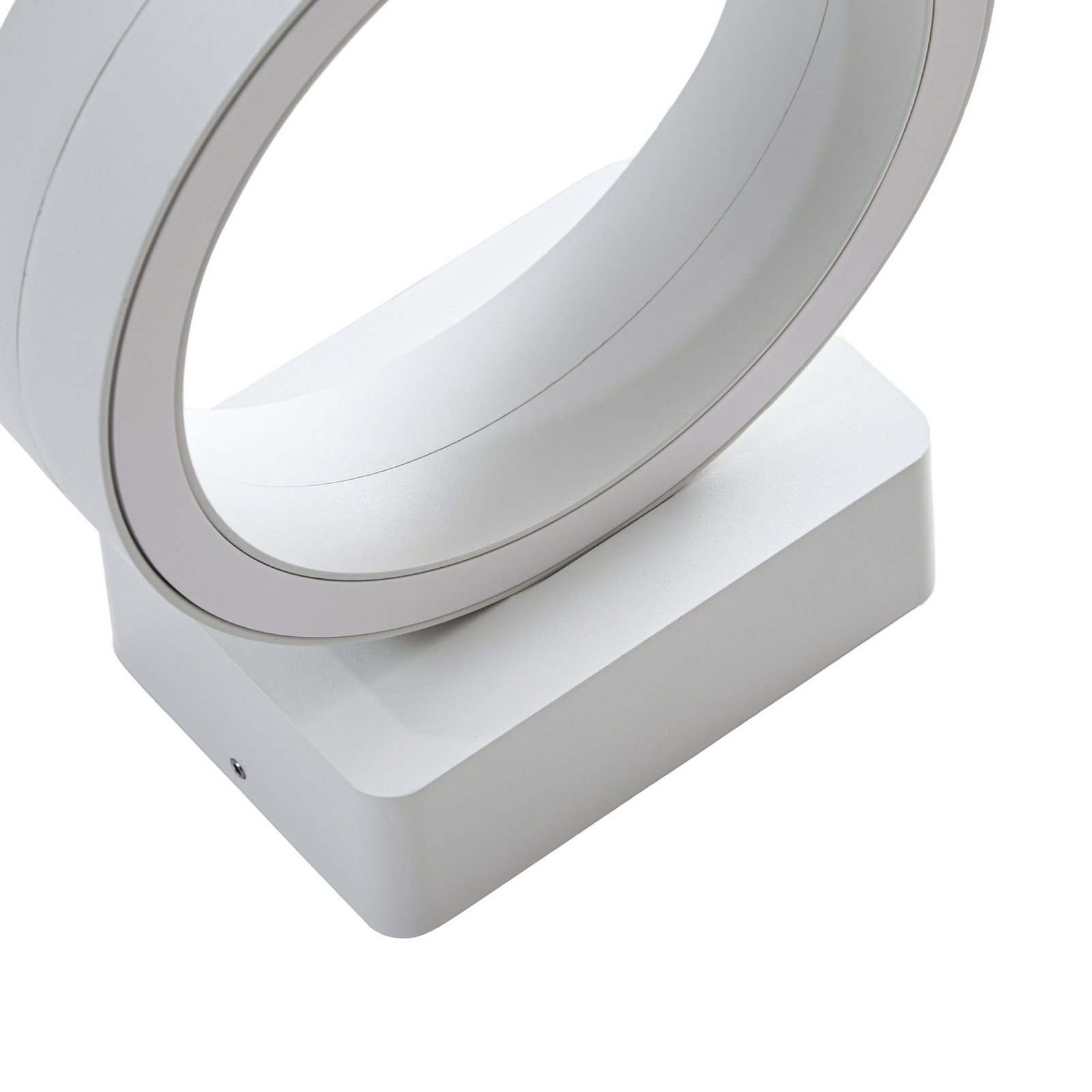 Lindby Selviro LED outdoor wall light, white, Ø 20 cm, IP65