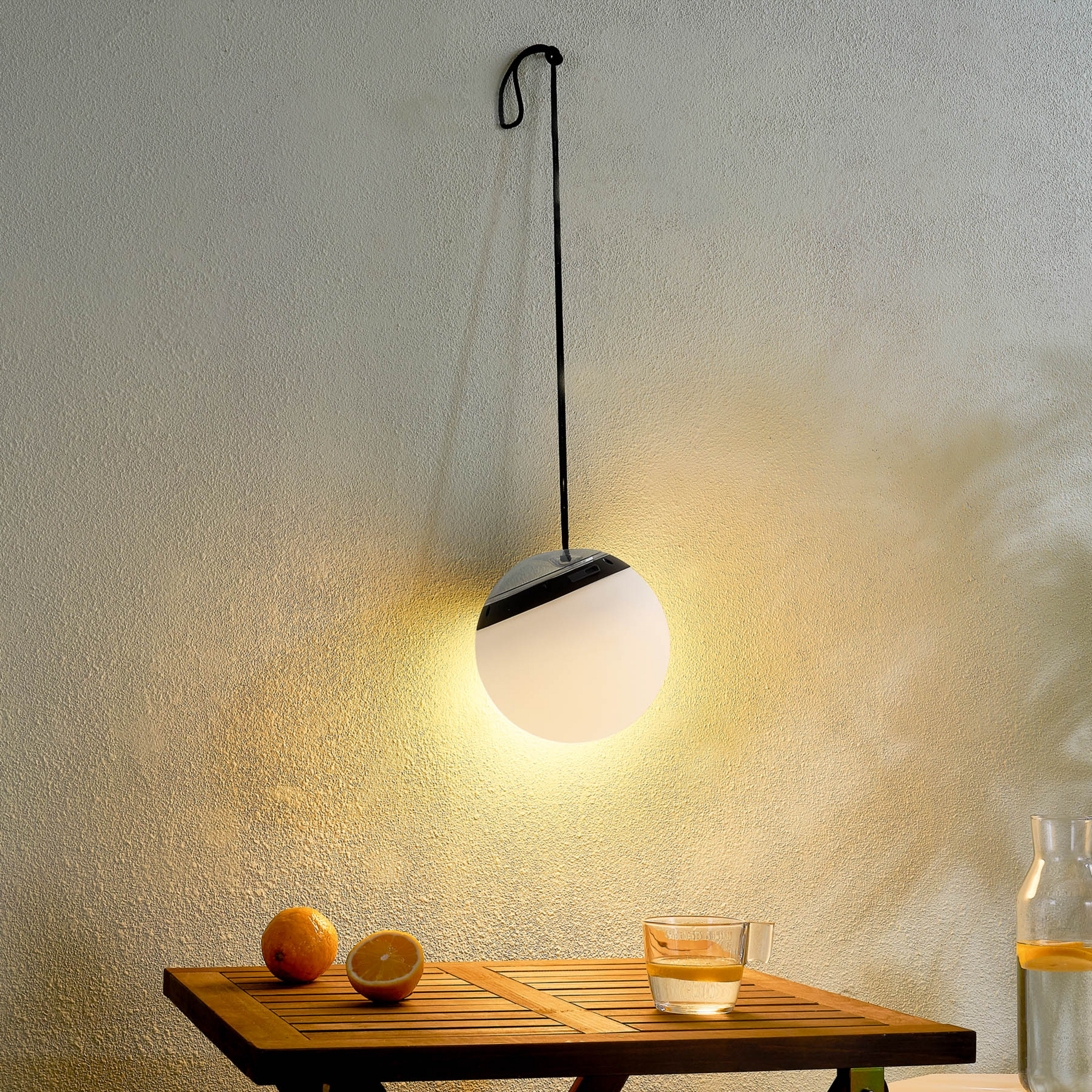Lindby Lámpara colgante exterior Eleia, RGBW, 20 cm, batería recargable