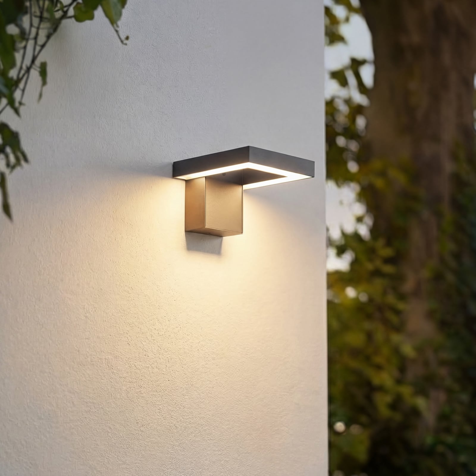 Lindby Candeeiro de parede exterior LED Orbin, cinzenta, inclinável, CCT, IP54