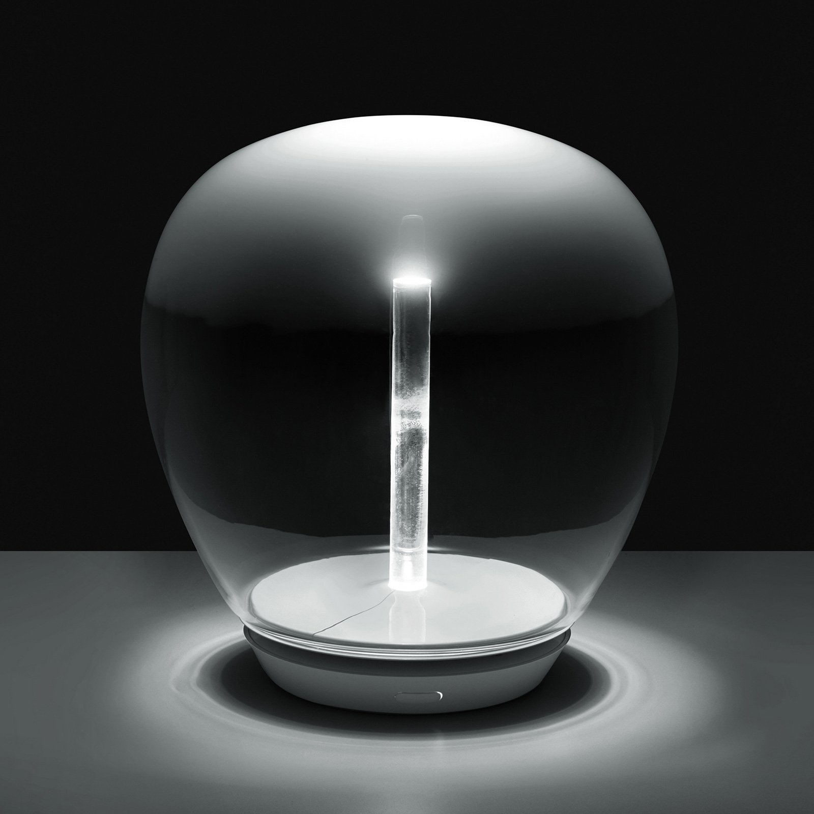 Artemide Empatia glass table lamp with LED, 26 cm