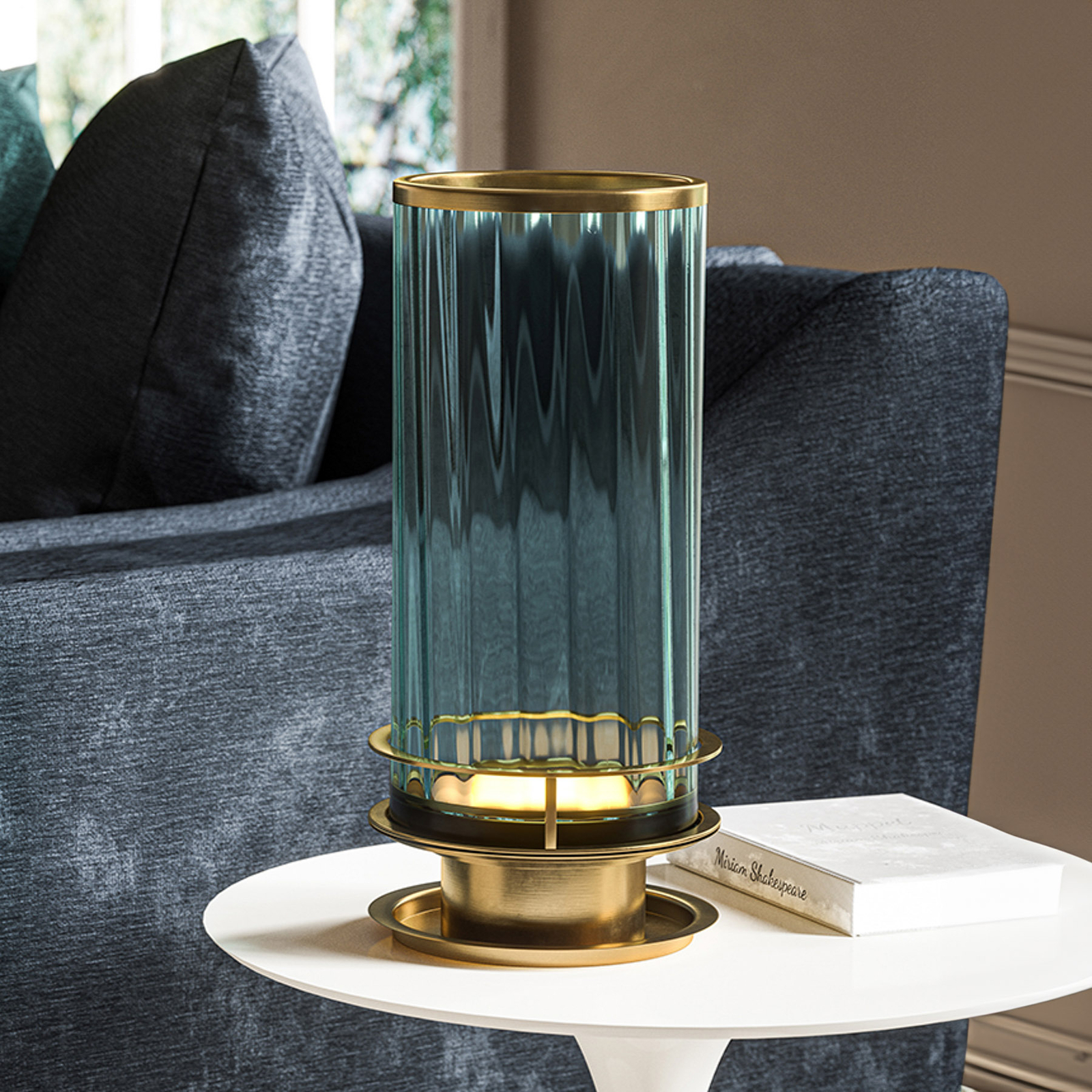 Arno table lamp, green/antique brass