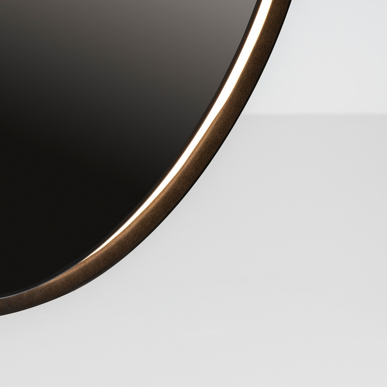 Artemide Se|eS LED κρεμαστός καθρέφτης μαύρος