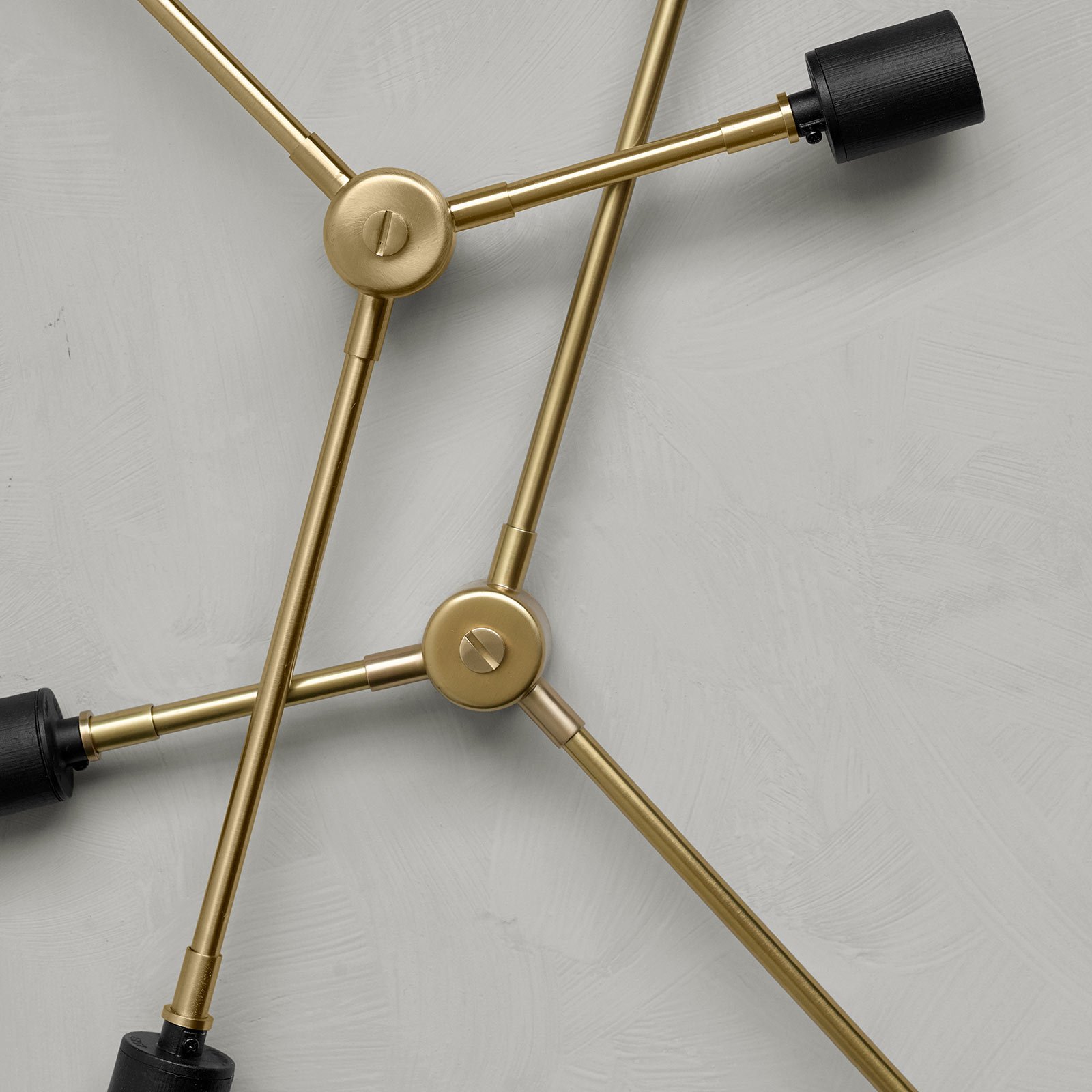 menu Tribeca Harrison Kronleuchter gold