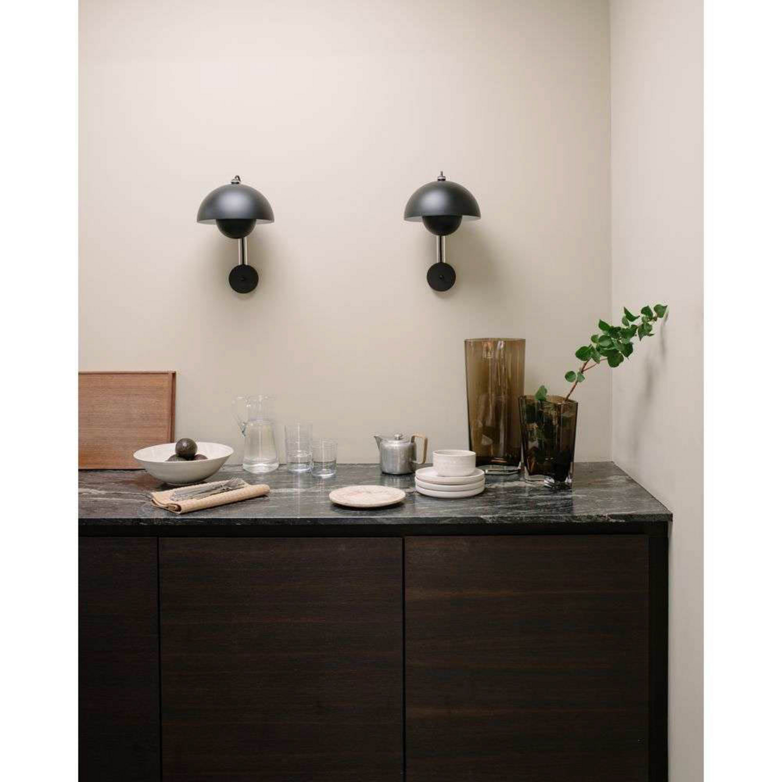 Flowerpot VP8 Wall Lamp Matt Black - &Tradition