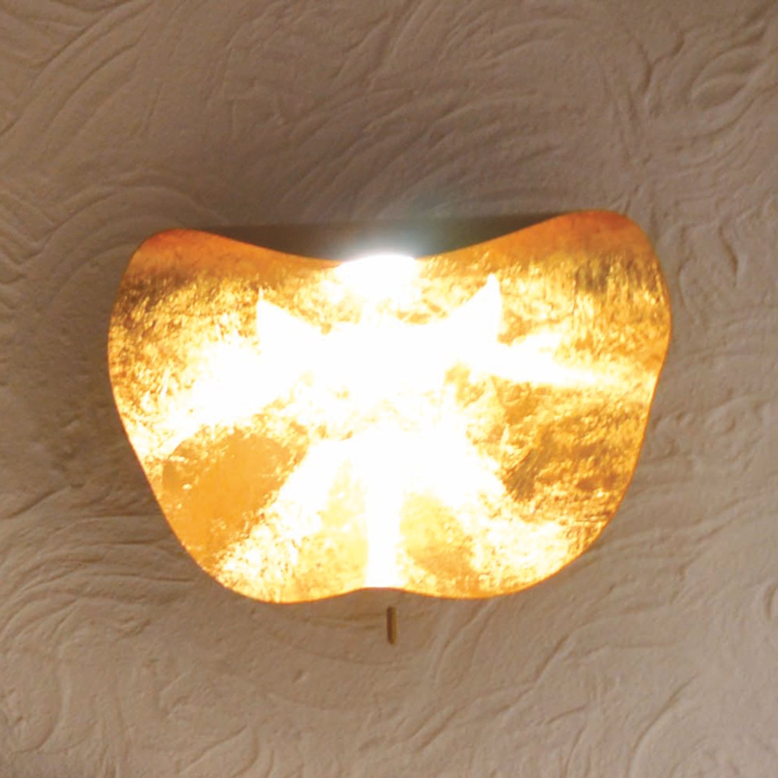 Knikerboker Non So LED wall light gold leaf