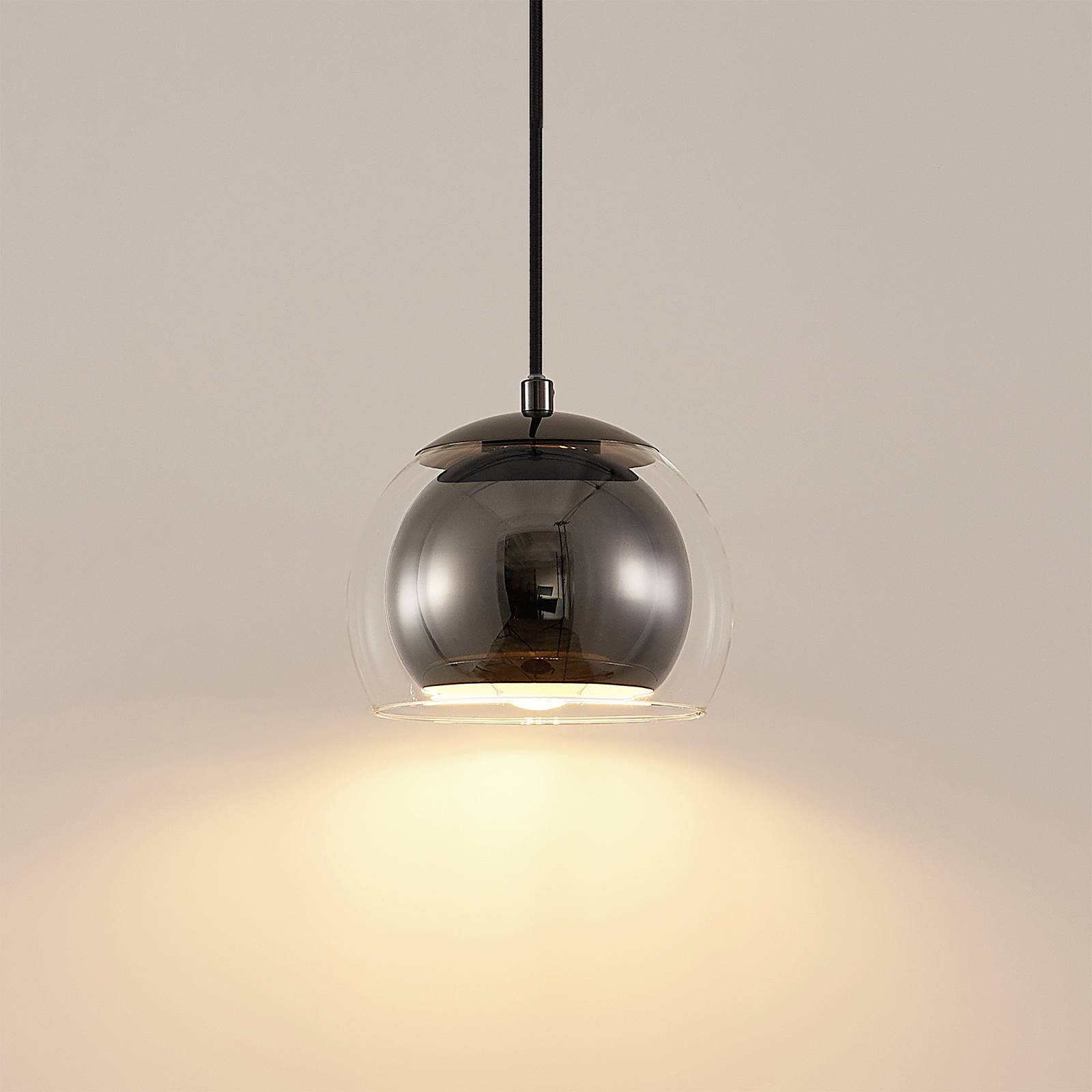 Lindby Daymien hanging light, one-bulb, black