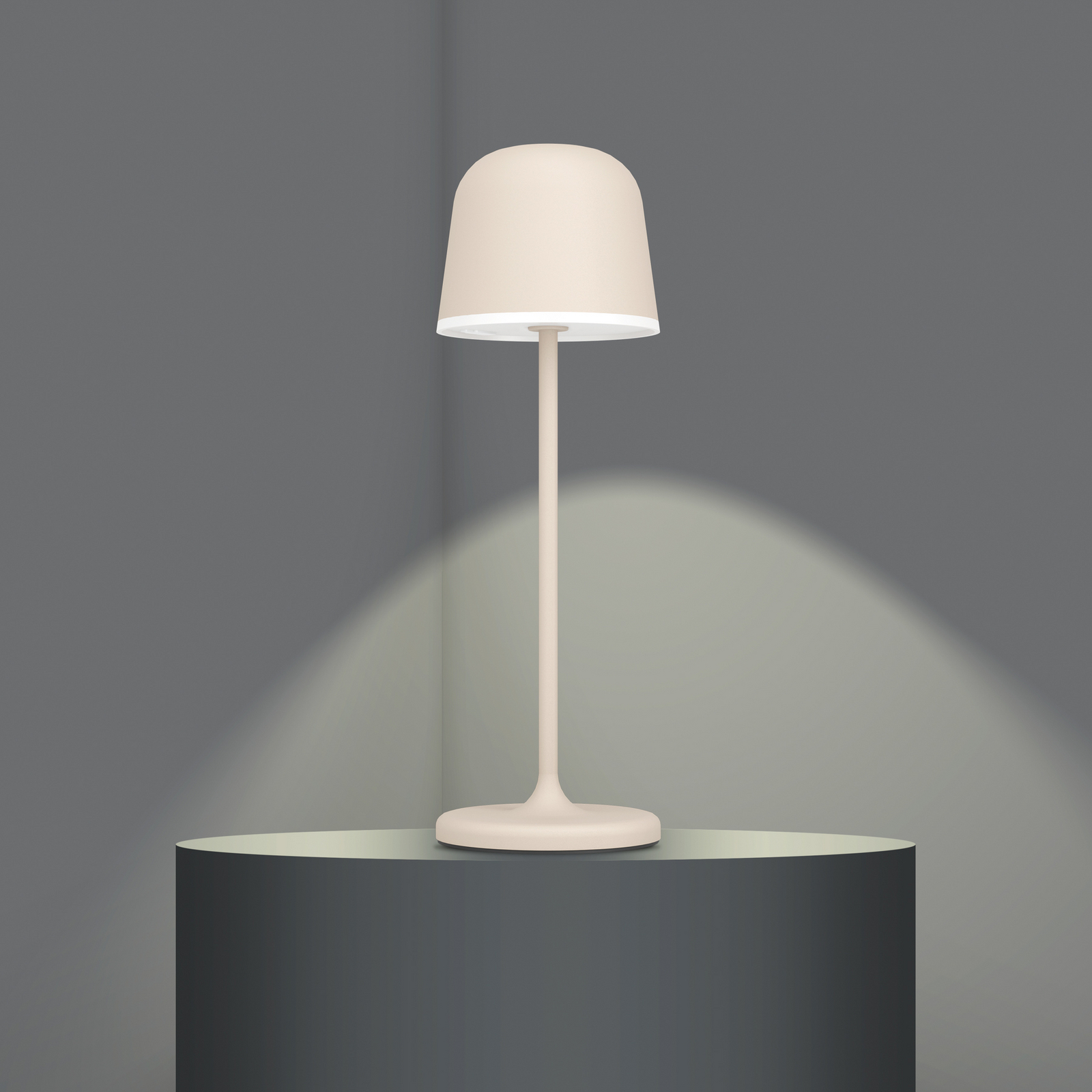 LED настолна лампа Mannera с акумулаторна батерия, пясък