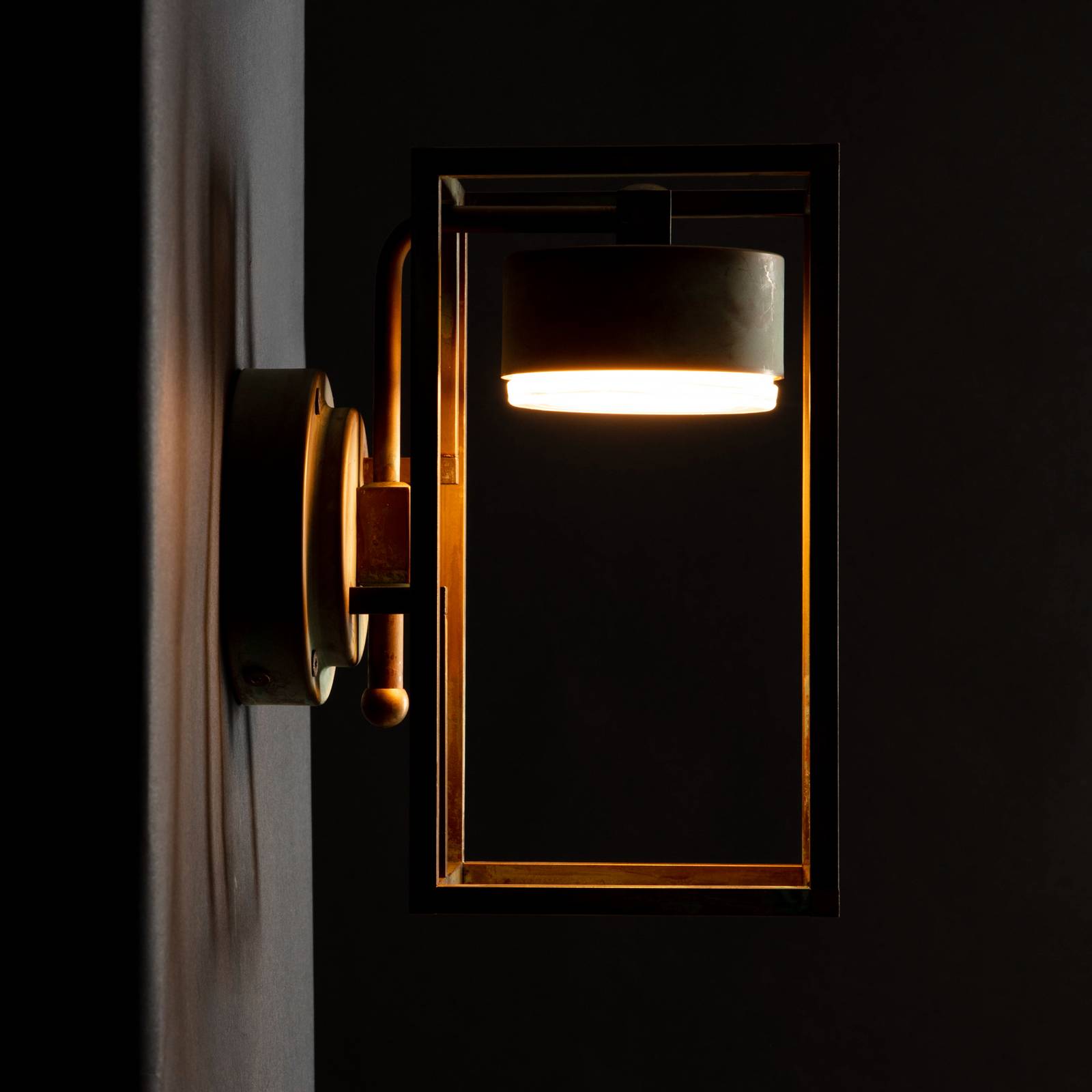 Moretti Luce LED venkovní nástěnné světlo Cubic 3372 mosaz/opál