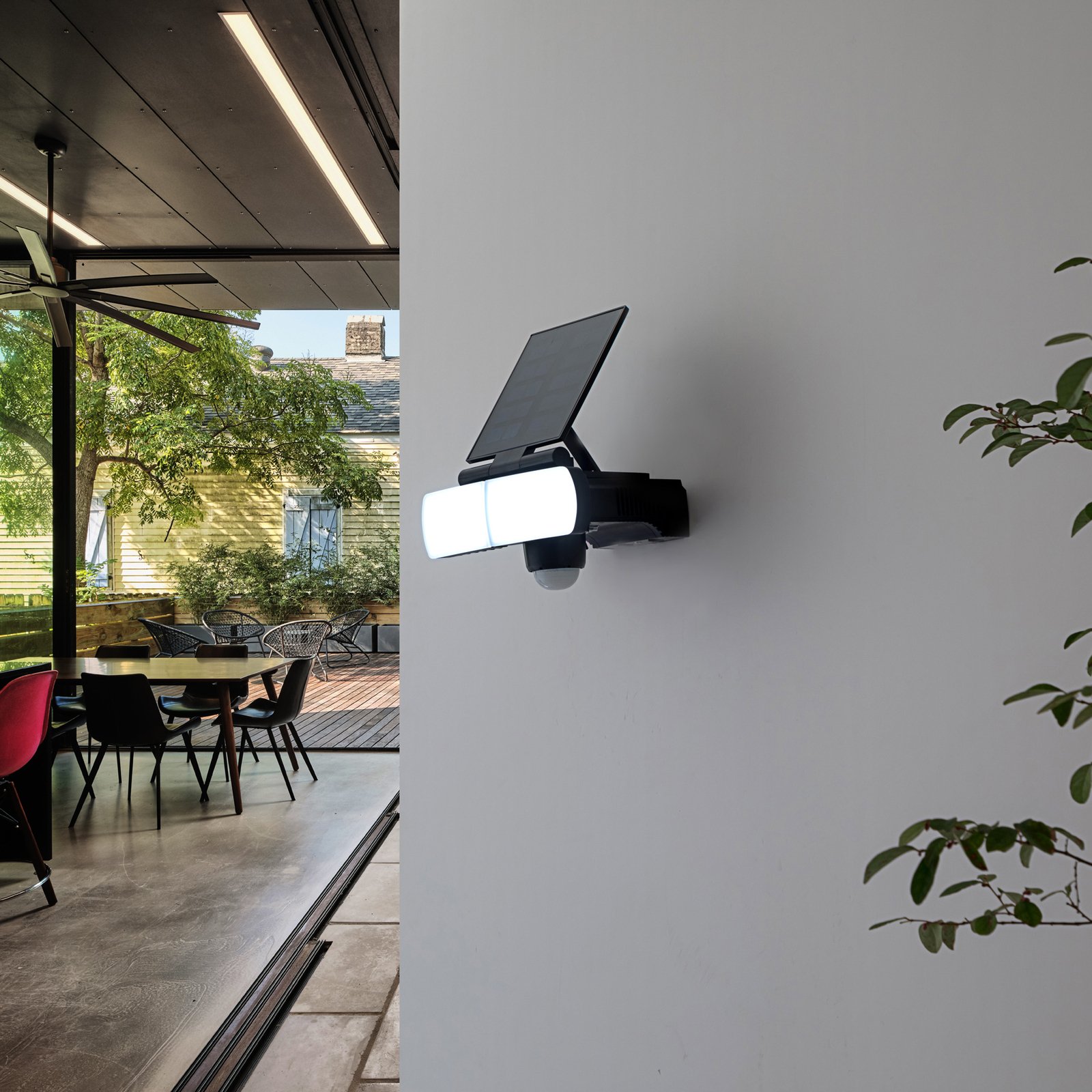 Prios Wrenley LED solar wall spotlight, sensor