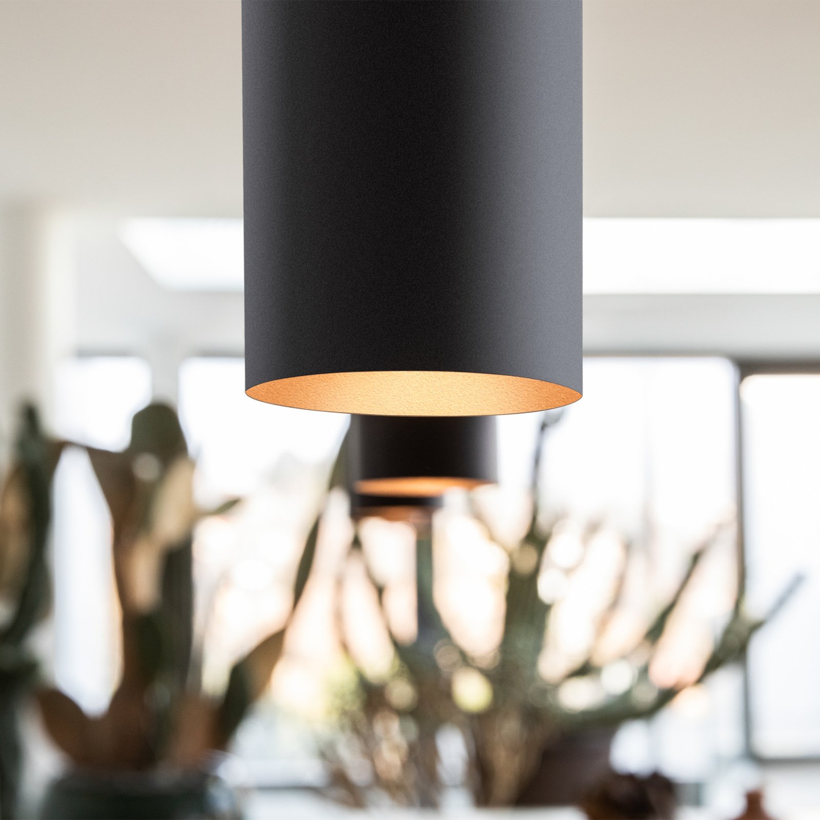 Lampă pendul LED Look formă îngustă, negru