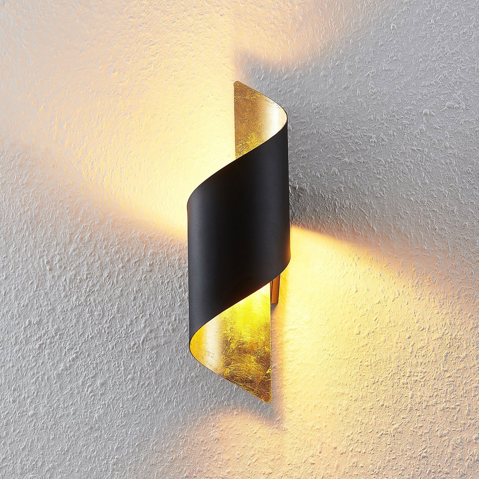 Chenotara Lampa Ścienna Black/Gold - Lindby