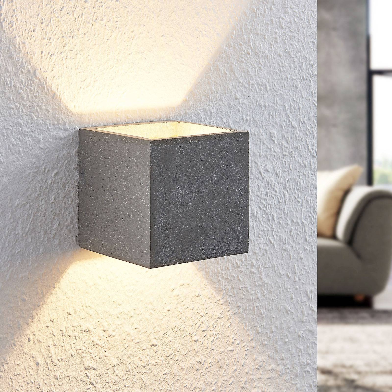 Lindby Nellie LED beton fali lámpa, 11,5 cm széles