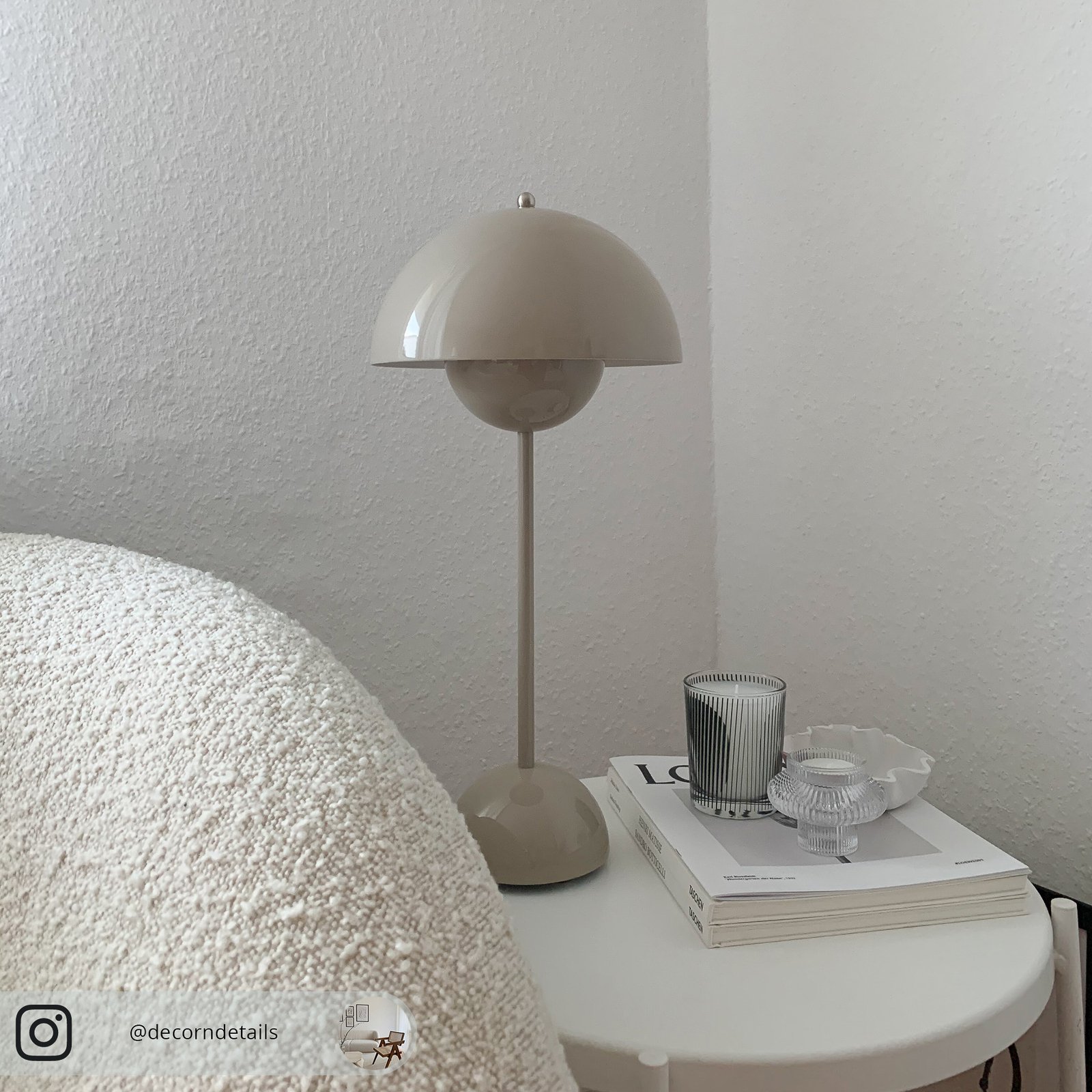 Stolová lampa Flowerpot VP3 Grey Beige - &Tradition
