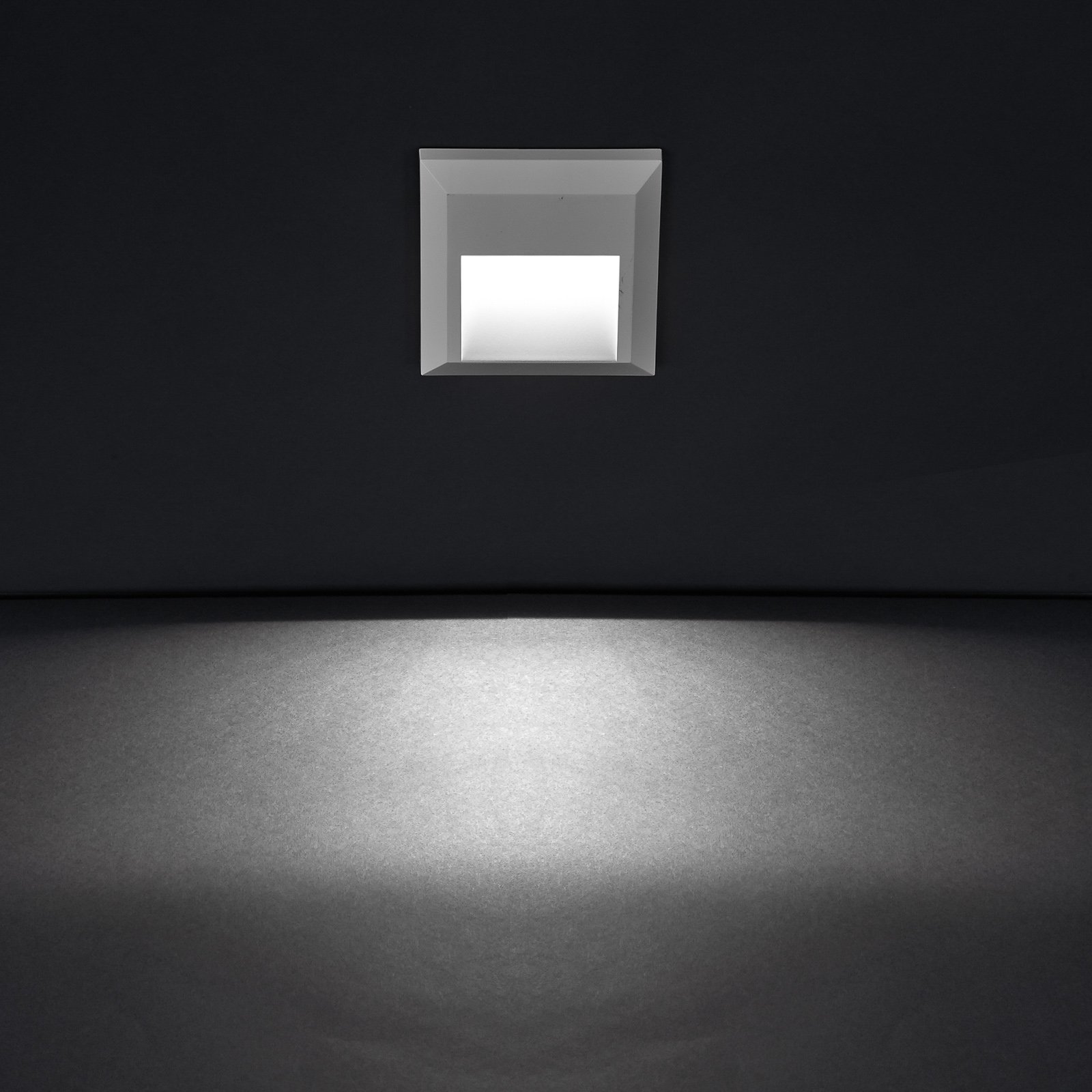Kössel kvadratisk utendørs LED-vegglampe