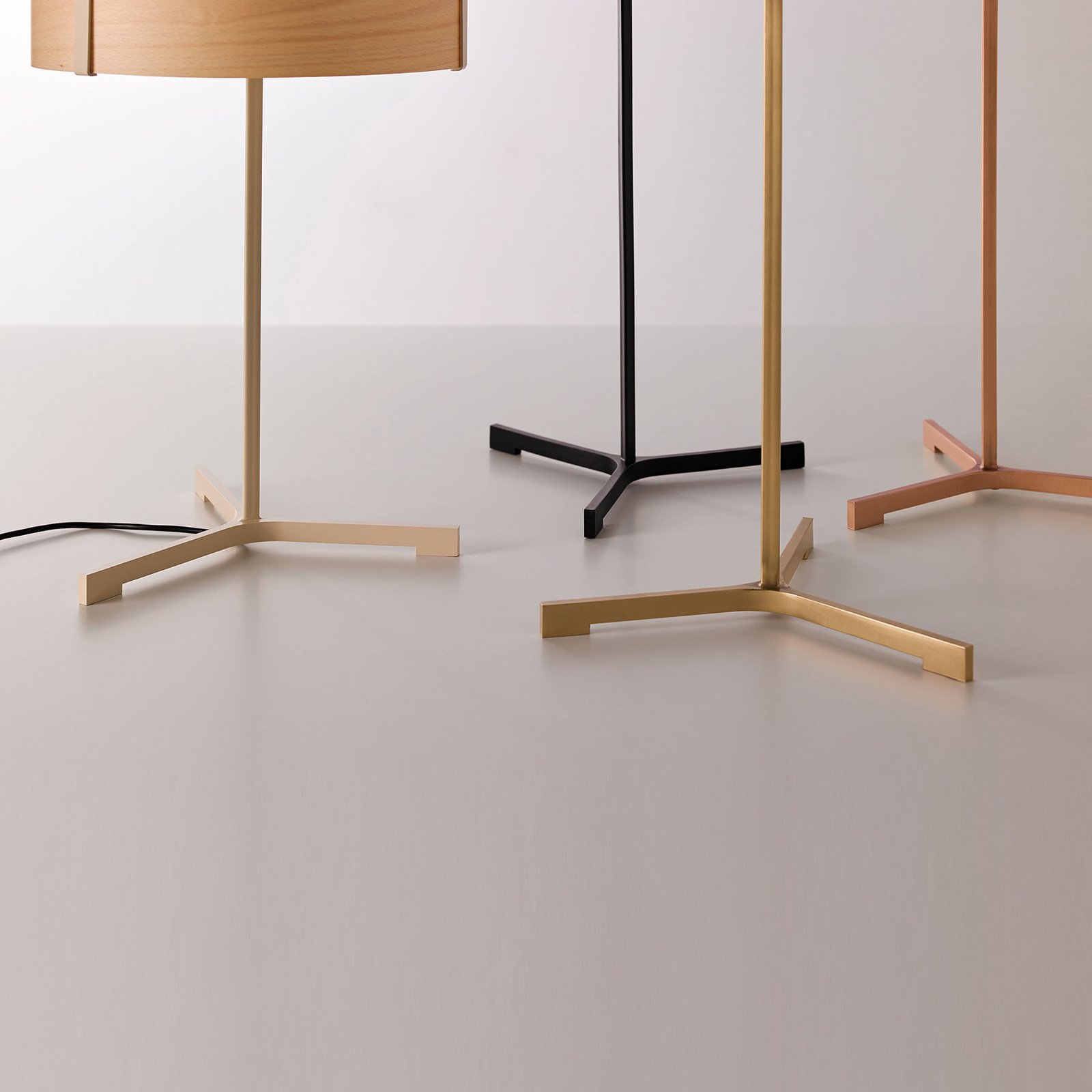 LZF Thesis LED table lamp ivory/natural beech